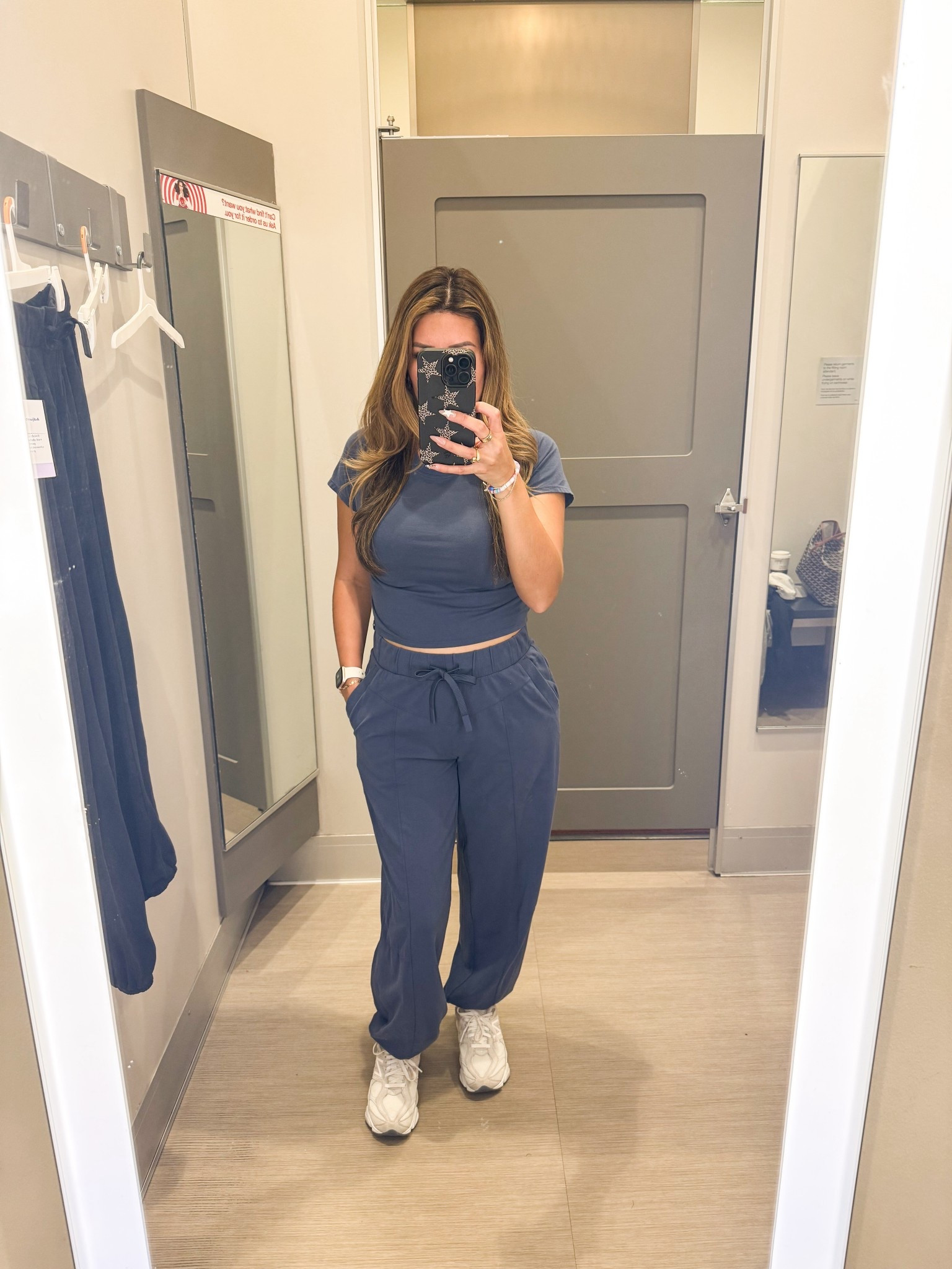 Top: Medium
Bottom: Smalll

#LTKgrwm #LTKootd #LTKSeasonal