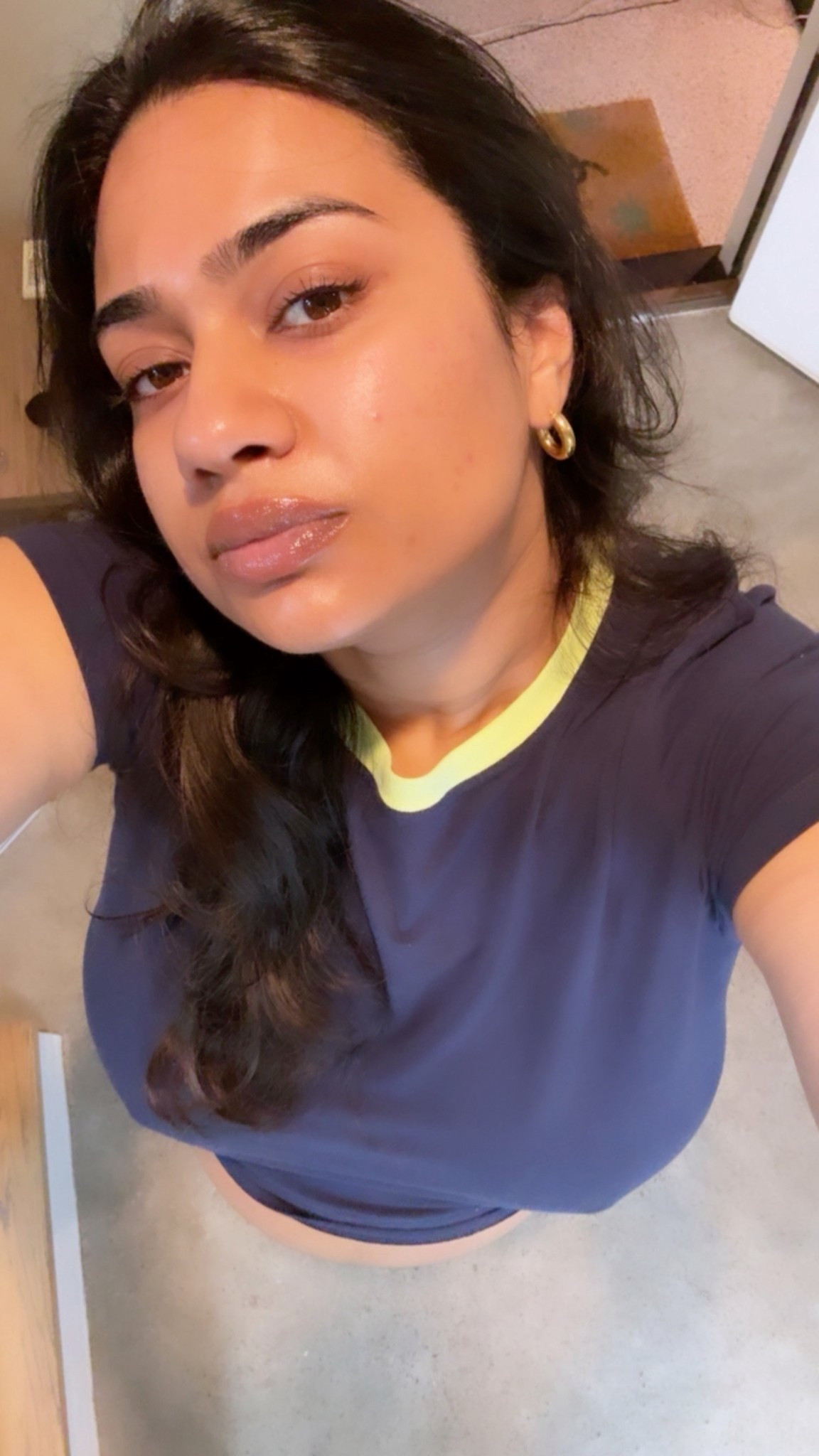 Linked : skincare, mascara, lip liner, lip balm, the comfiest aerie T, earrings 

#LTKBump #LTKgrwm #LTKxAerie