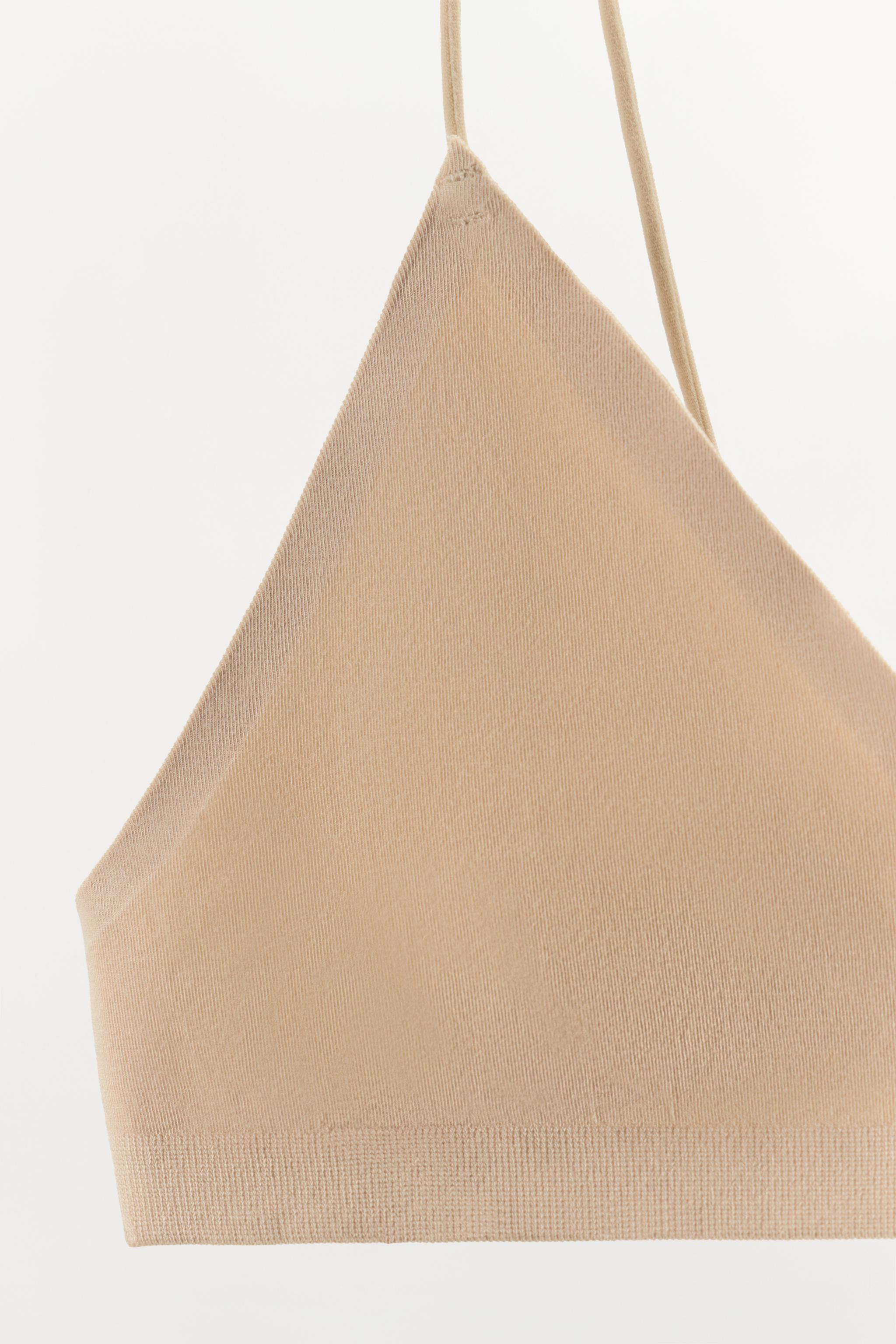 SEAMLESS BRA WITH STRAPS | Zara UK