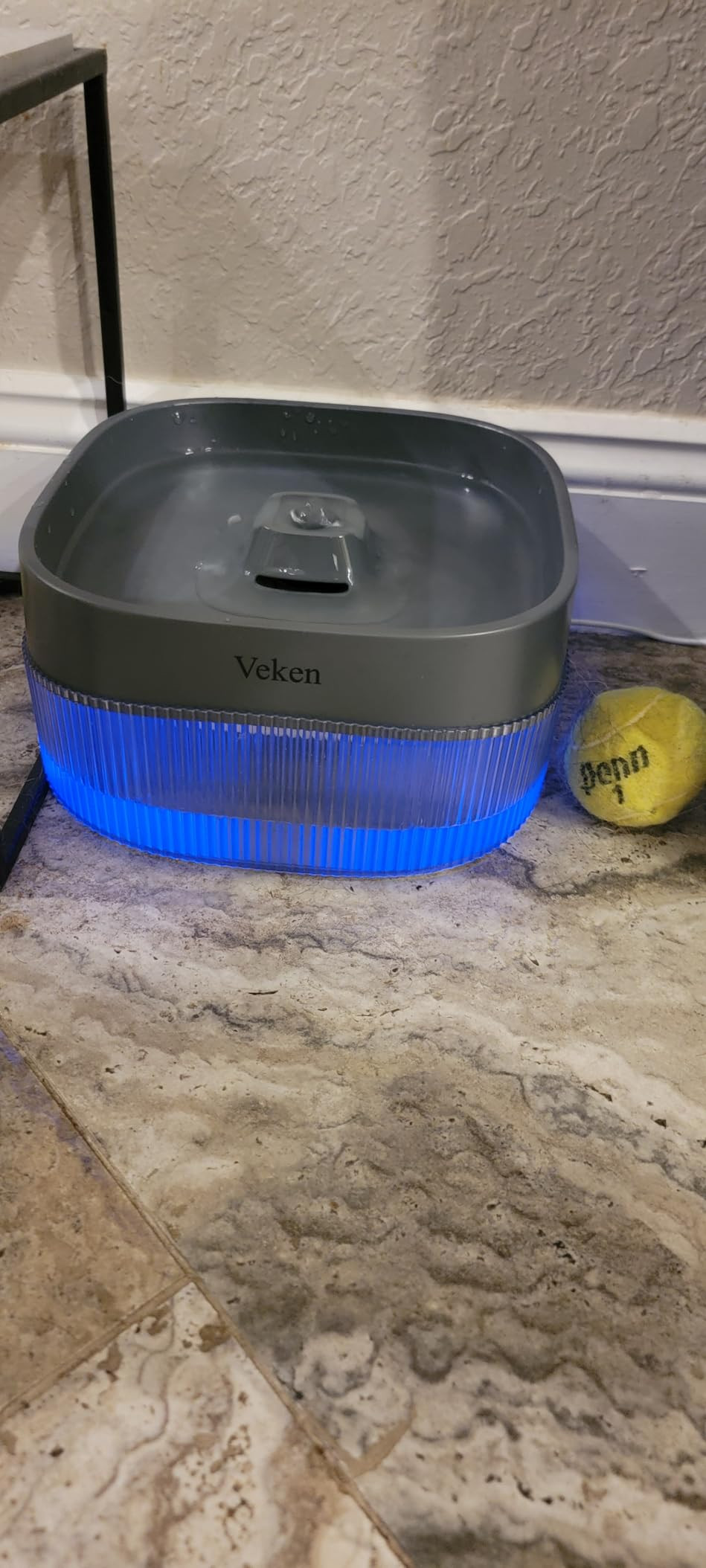 Veken Dog Water Fountain,135oz/4L Dog Water Bowl Dispenser and Automatic Pet Water Fountain for S... | Amazon (US)