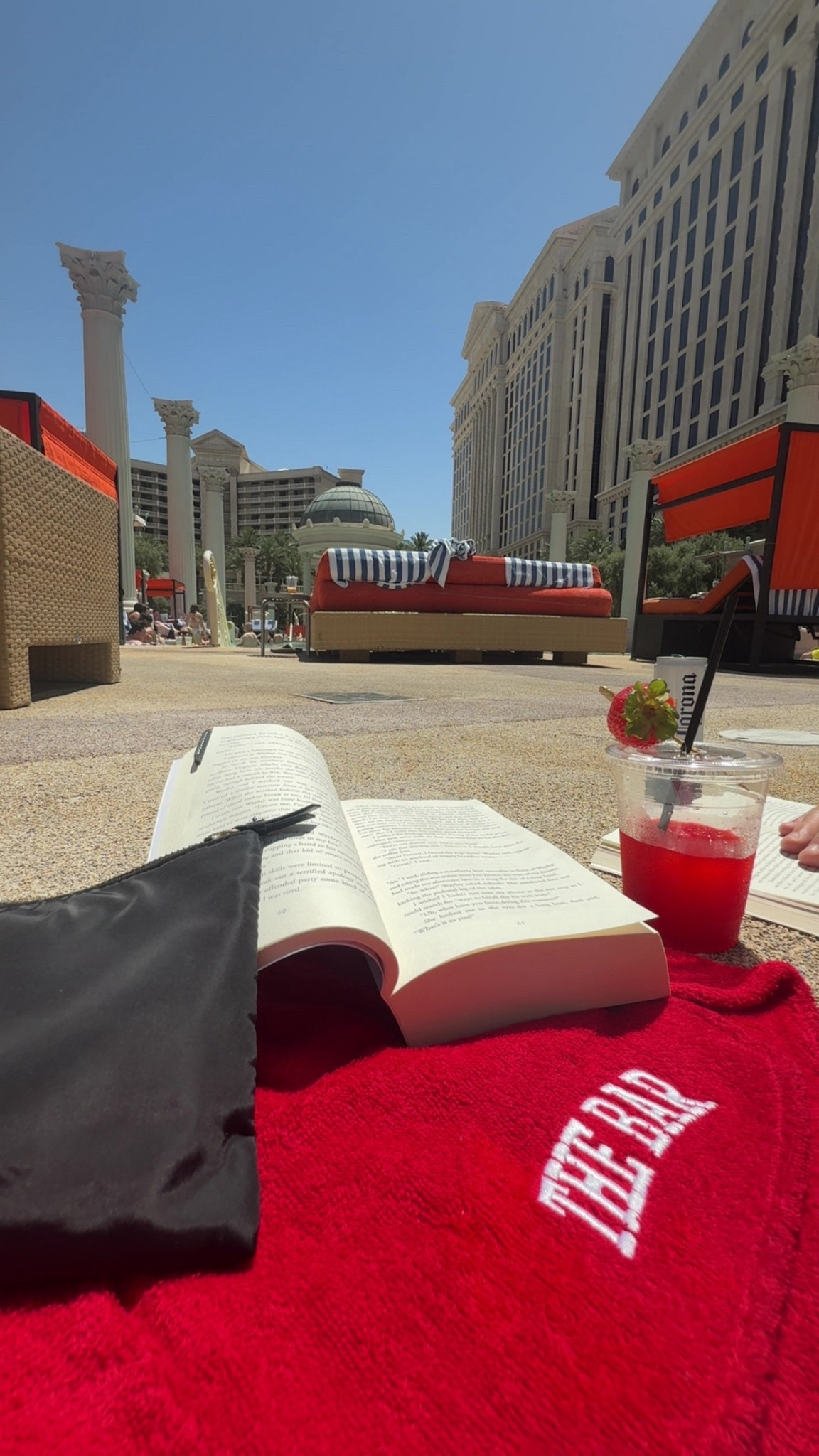 The Bar’s Unteathered drop is 🤌🏼🙌🏼 


#LTKSeasonal #LTKTravel