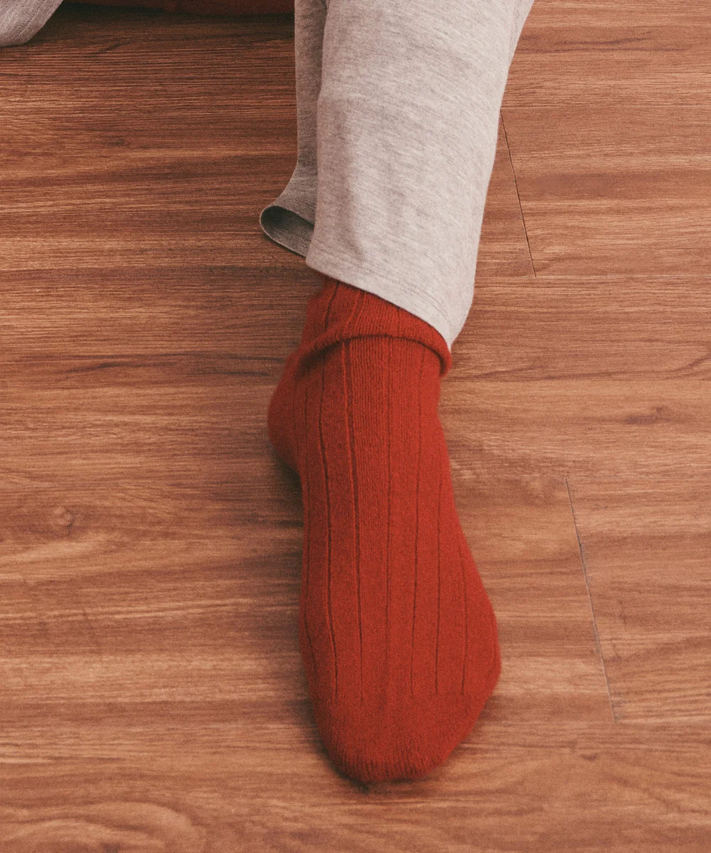 Signature Cashmere Ribbed Socks | NAADAM
