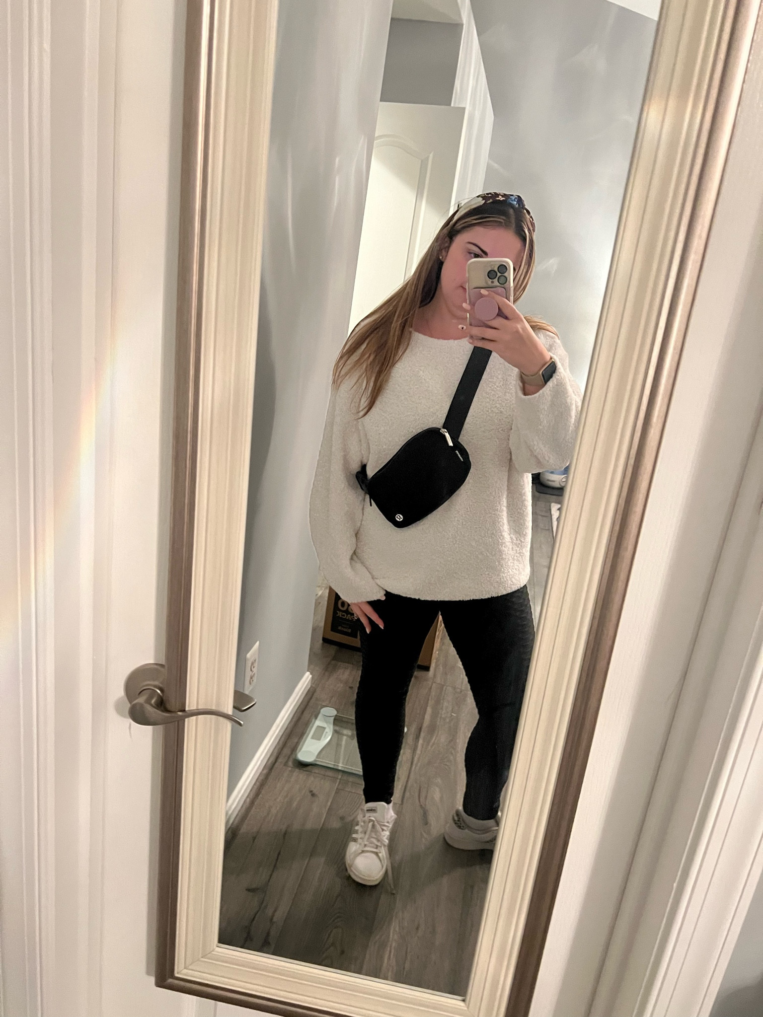 Leggings - 10
Bra - large 
Shoe - 6.5
Sweater - large 

#LTKstyletip #LTKSeasonal #LTKcurves