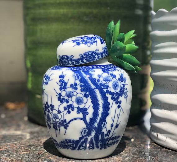 Vintage White/Blue Flowered Ginger Jar - Small | Etsy (US)