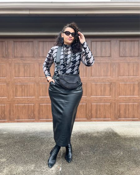 In love with this faux leather skirt and it’s currently on sale for 40% off . #fauxleather #maxiskirt #presidentsdaysale

#LTKmidsize #LTKfindsunder50 #LTKsalealert