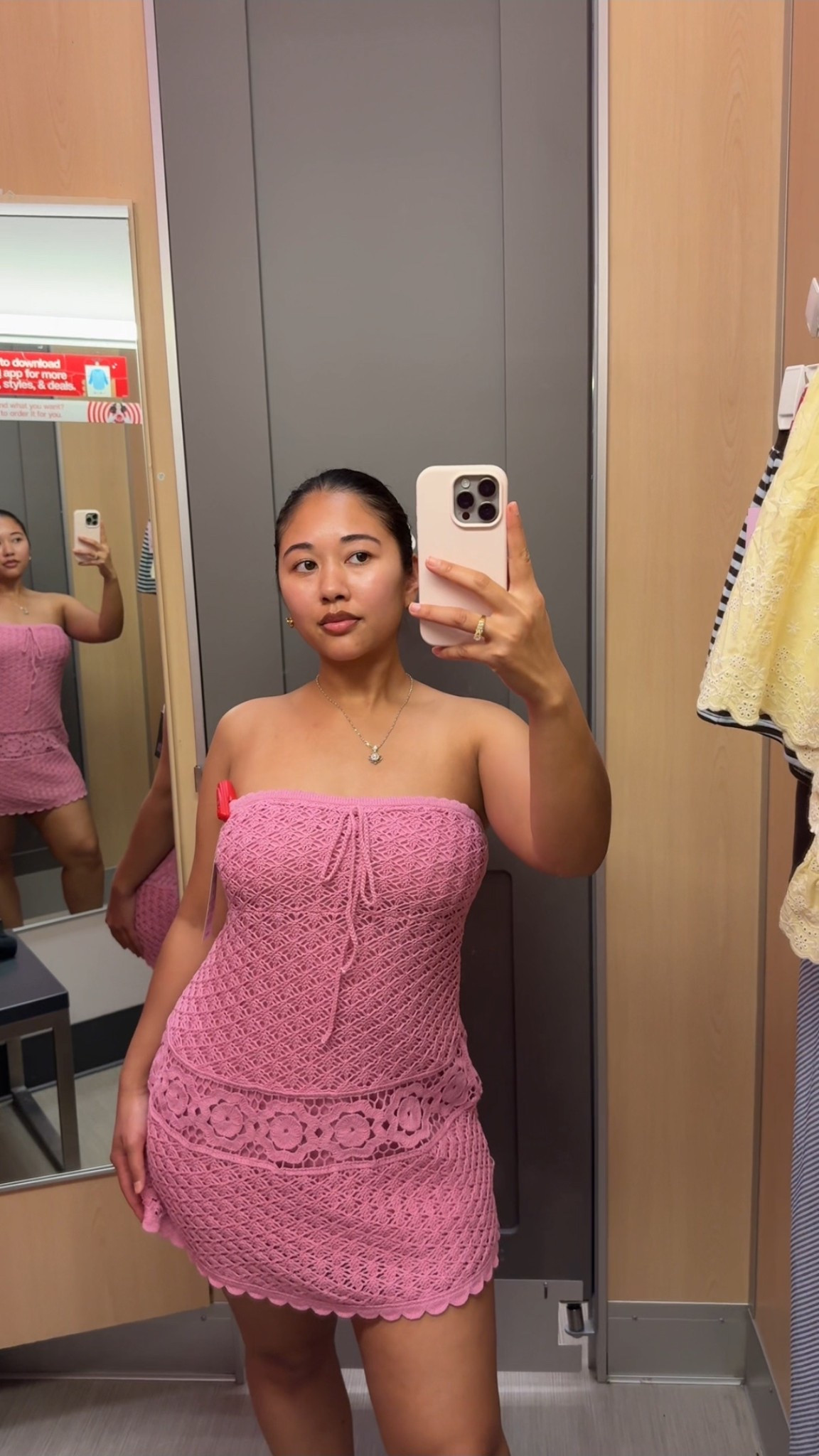 Wearing size M