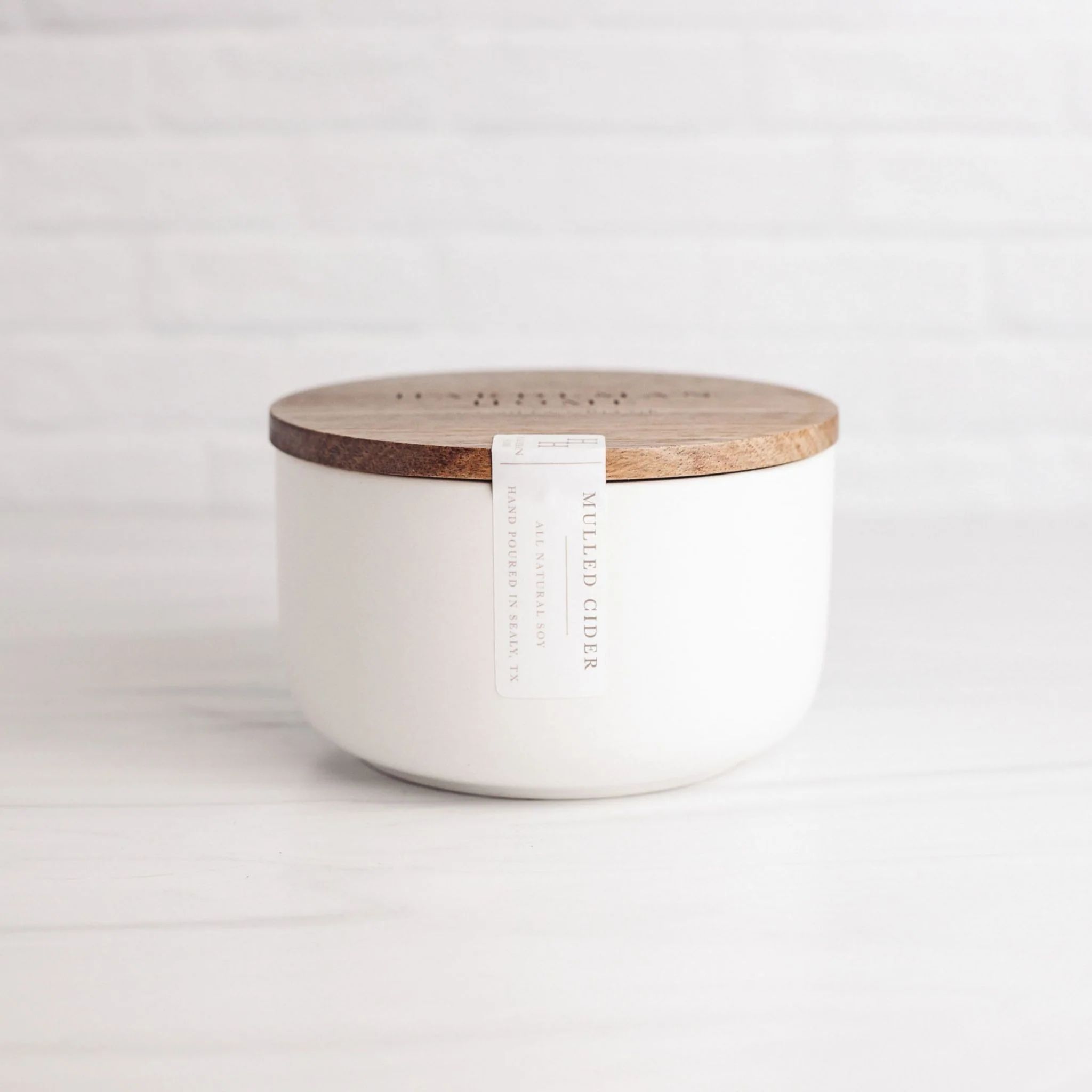 Mulled Cider 20oz Soy Candle | Hardeman Home
