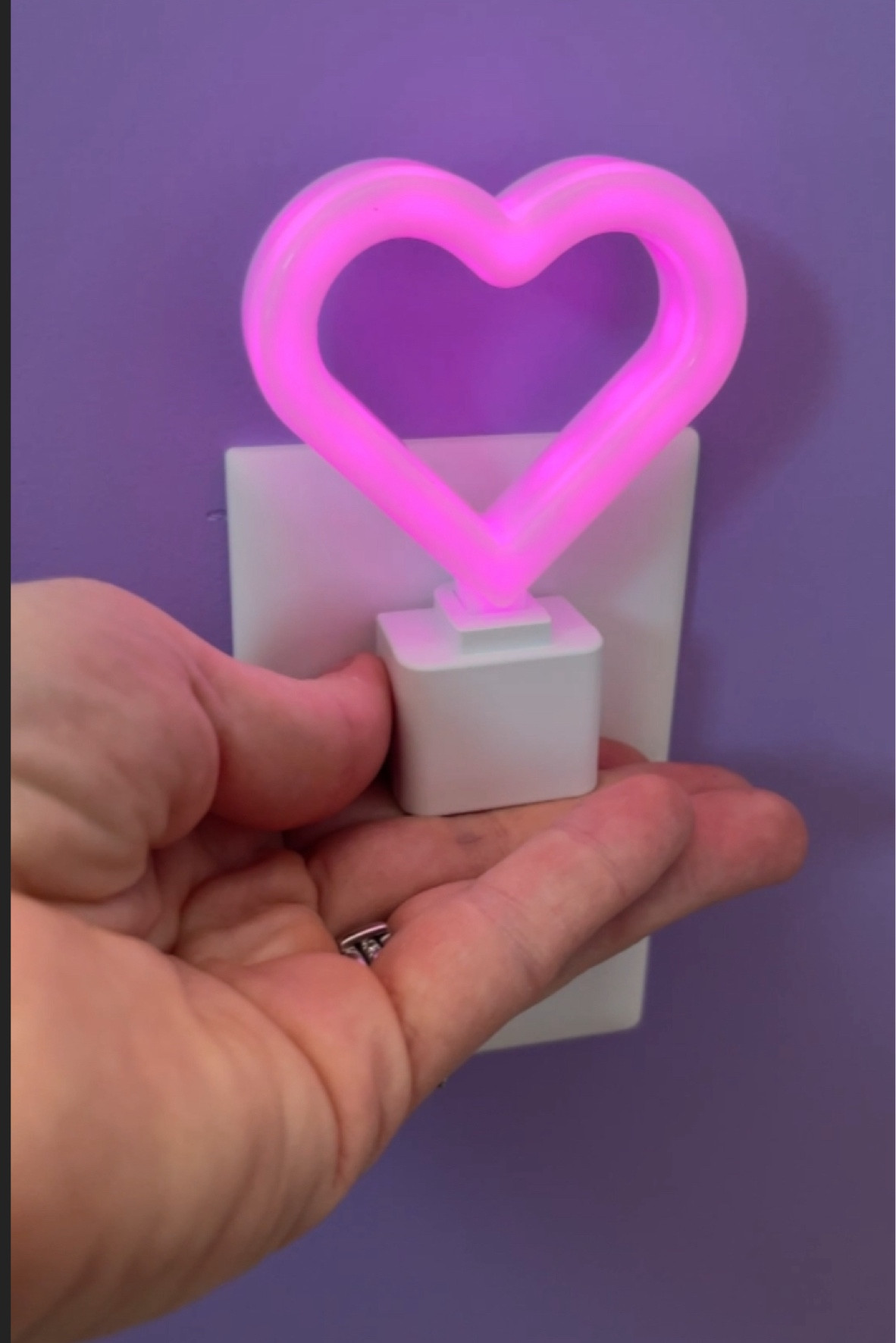 How cute is this hot pink night light! I got it for my daughter’s big girl room and she loves the heart shape. Great kids stocking stuffer idea! 

#LTKFindsUnder50 #LTKKids #LTKHome