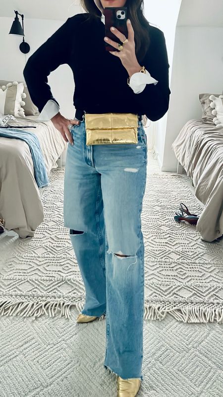 Casual Friday outfit of the day 
This gold belt bag also works as a cross body bag and it’s like a wallet. Perfect for carrying your phone and has pockets for change and credit cards 

#LTKparties #LTKfindsunder100 #LTKGiftGuide