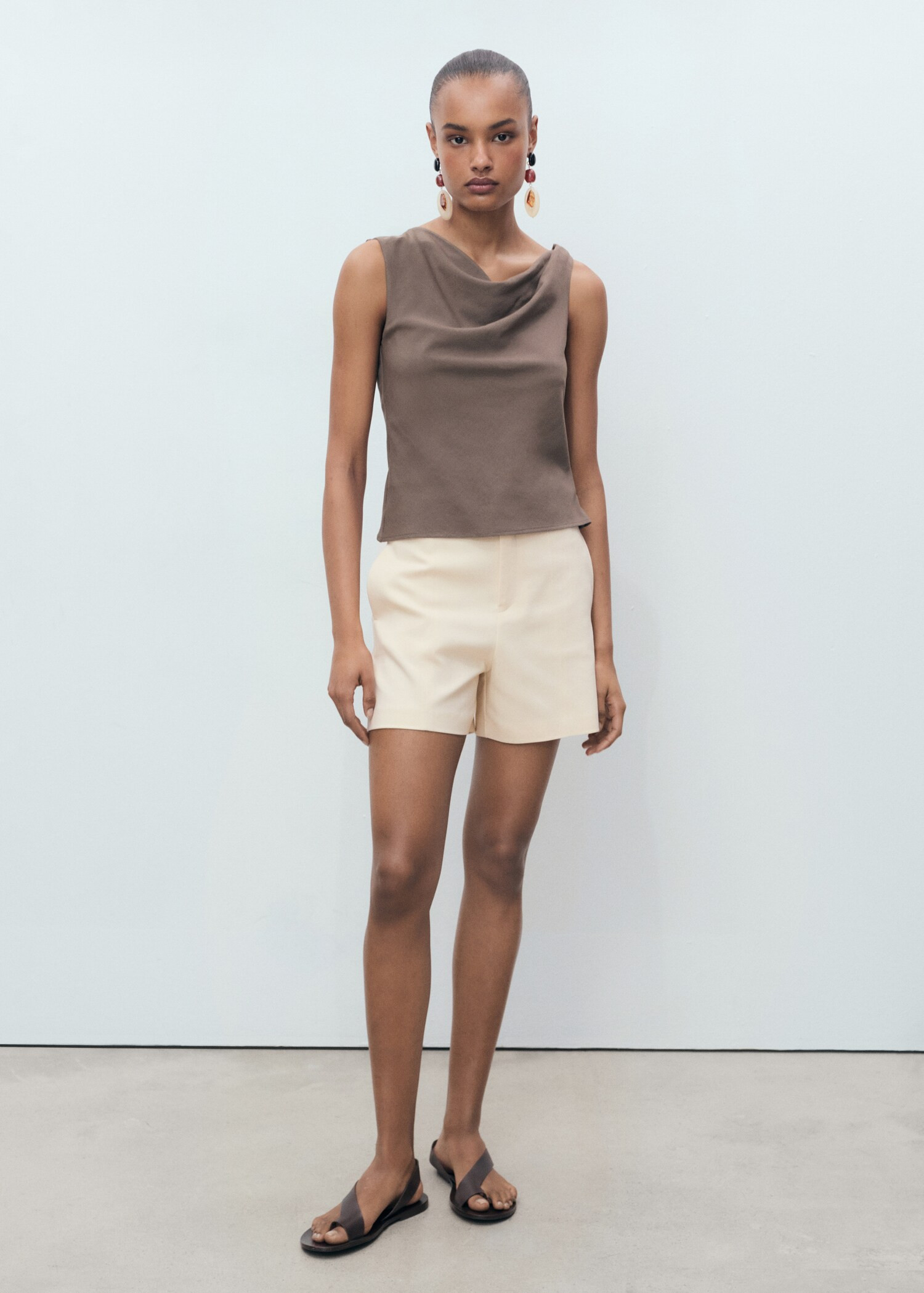 Gerade Shorts mit hoher Taille - Damen | MANGO Österreich | Mango EU