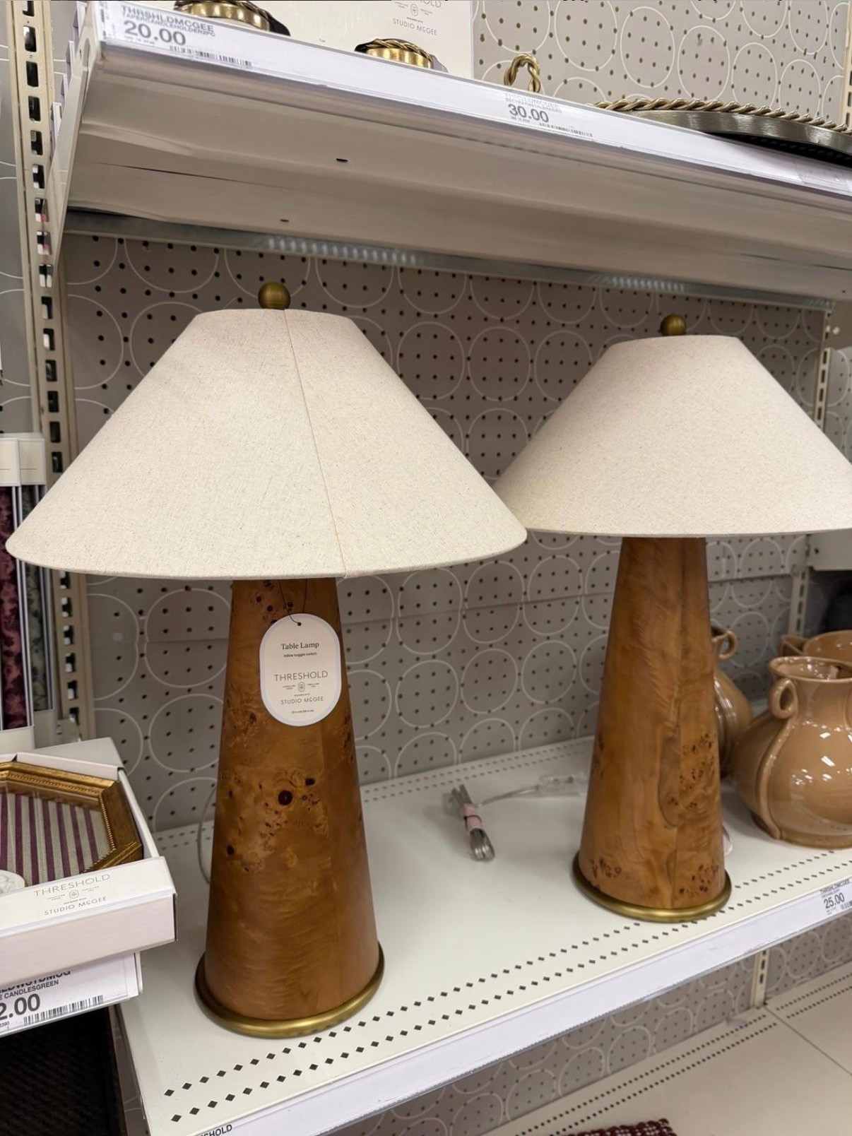 Obsessed with the wooden base on these lamps!
