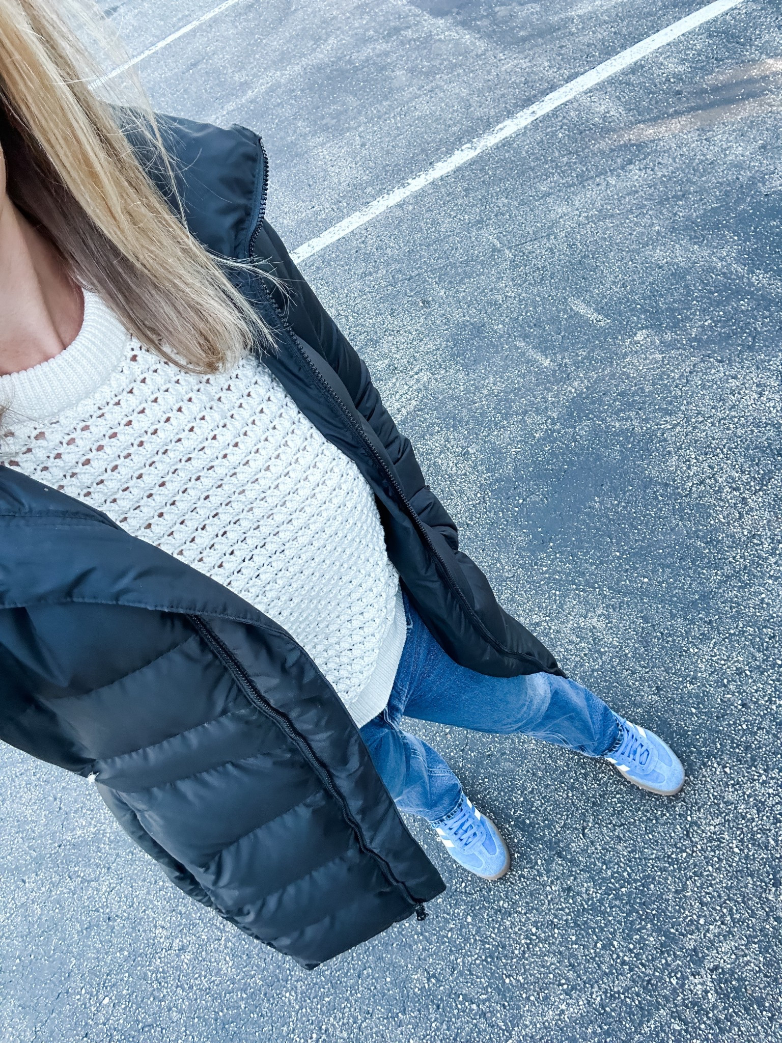 OOTD
Love this sweater! And yes I broke out my winter parka 😬🥶 Chicago is chillyyyyy


#LTKSeasonal #LTKFindsUnder100 #LTKStyleTip