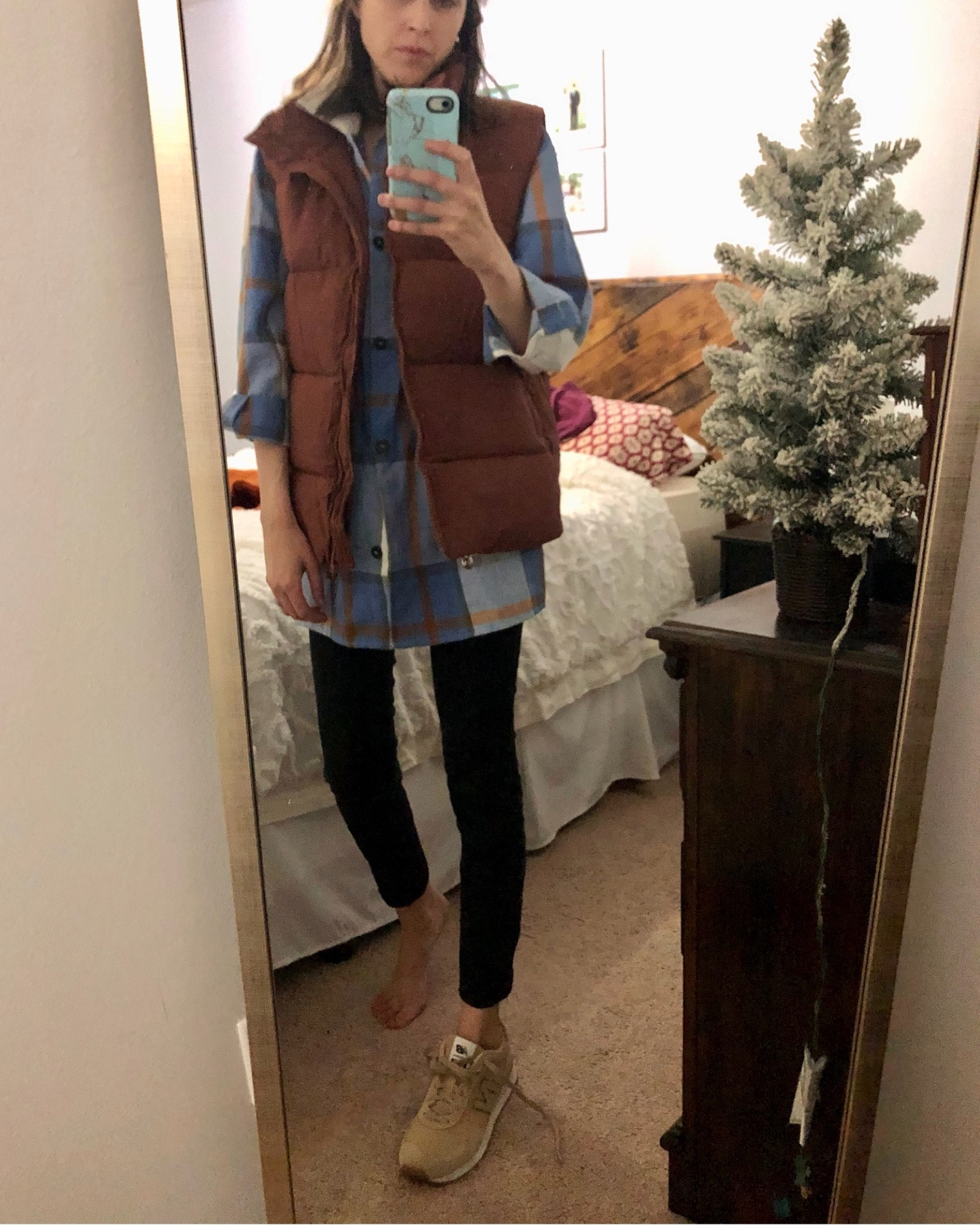 Casual cozy winter outfit.

Gifts for her, casual Christmas outfit, cozy outfit, work from home outfit, travel outfit 

#LTKHoliday #LTKSeasonal #LTKGiftGuide