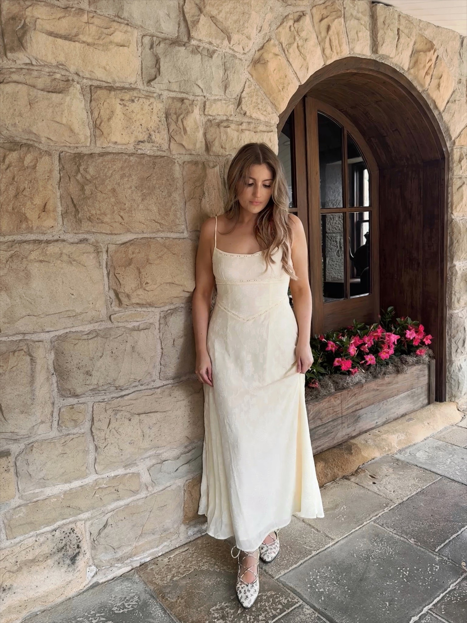 Butter yellow for summer 💛🧺
Dress runs long, I’m wearing the petite version in my usual size 

#LTKStyleTip #LTKTravel #LTKSaleAlert