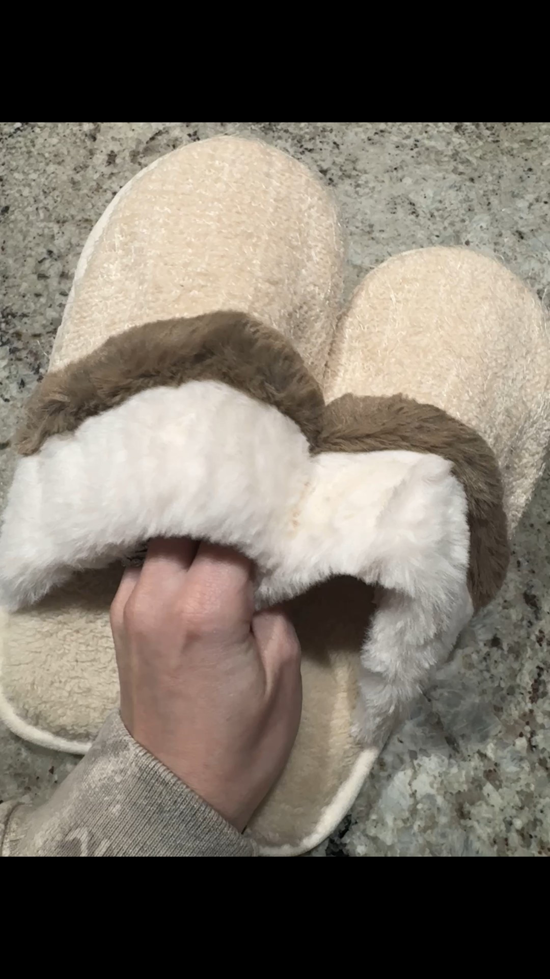 Amazon slippers- great stocking stuffer gift idea for anyone.

Gifts for sister, wife, girlfriend, mom, friends, coworkers

#LTKGiftGuide #LTKFindsUnder50 #LTKCyberWeek