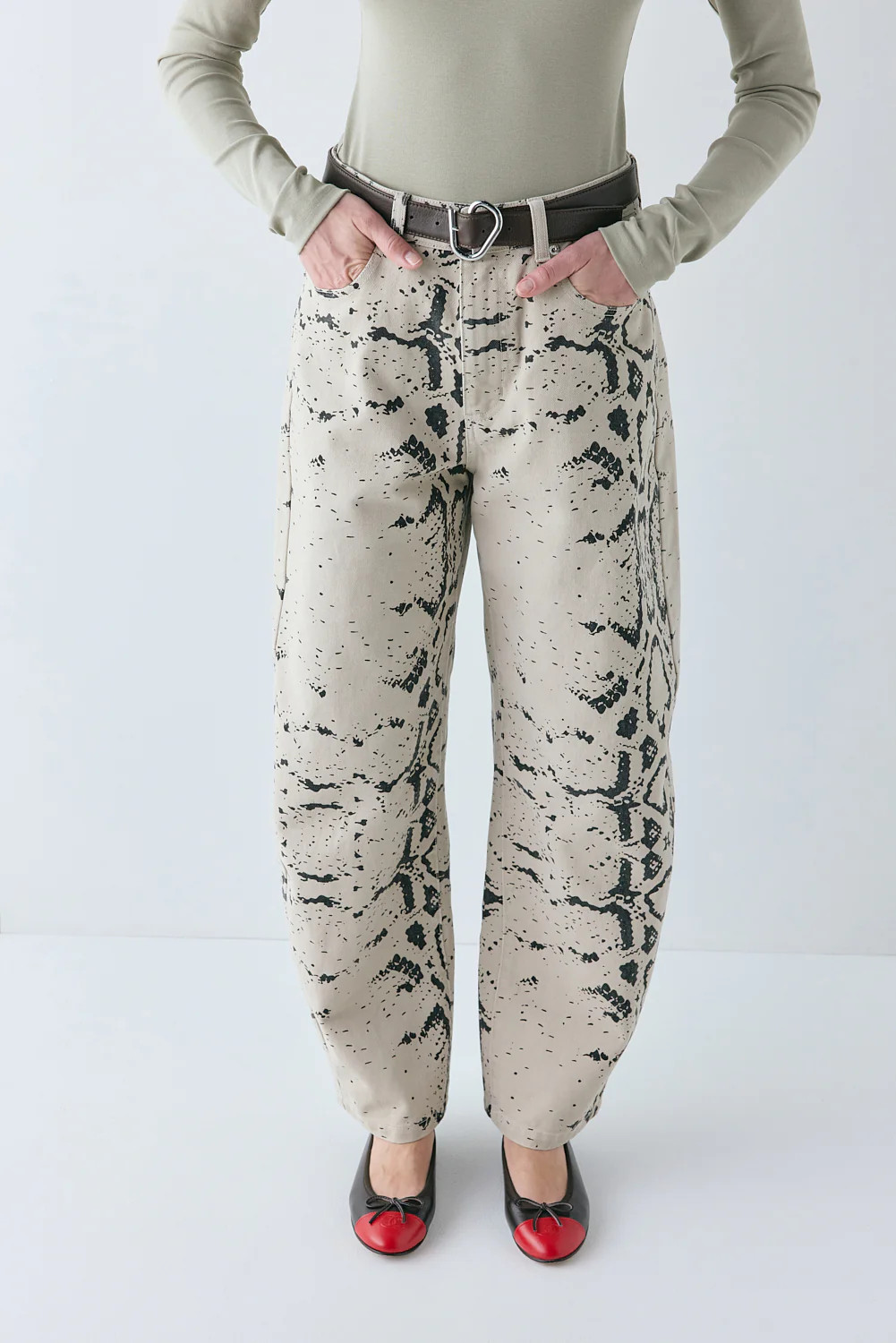 Spencer Mid Rise Barrel Denim Jeans Snake | VRG Grl