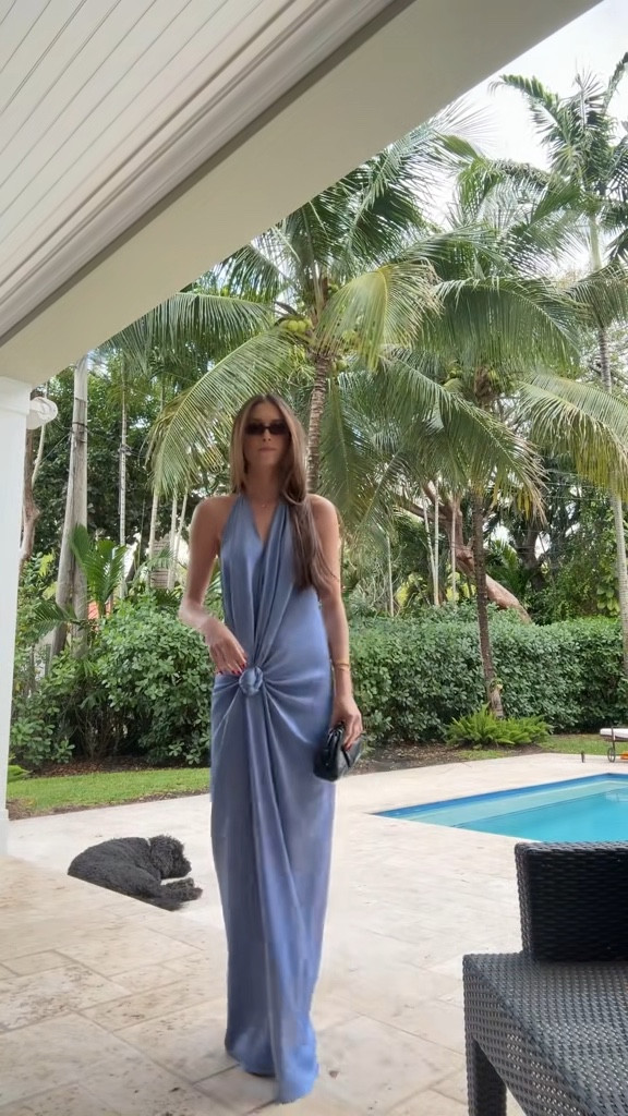 Best spring wedding guest dress



#LTKSpringSale #LTKFamily #LTKSeasonal