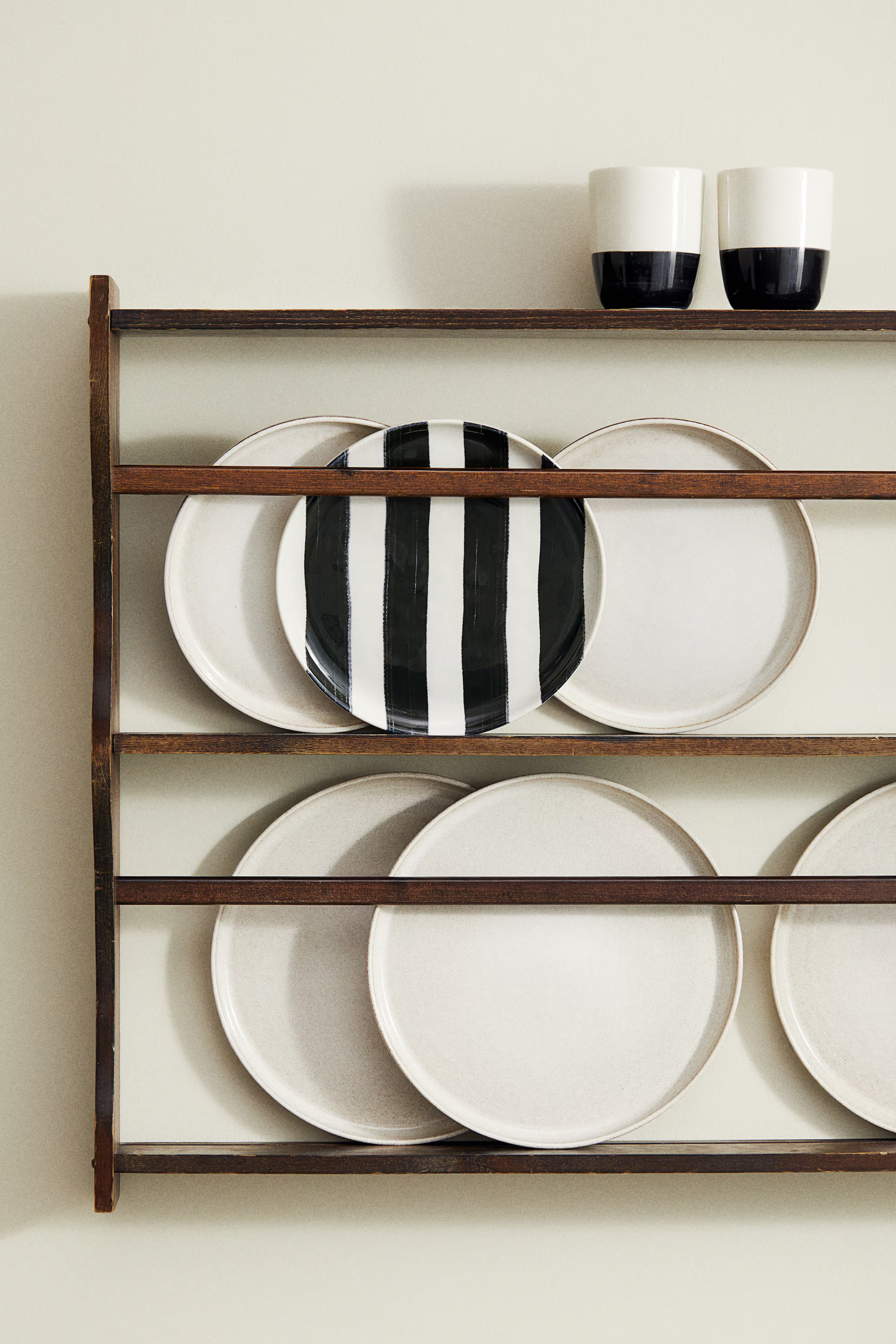 Large Stoneware Plate | H&M (US + CA)