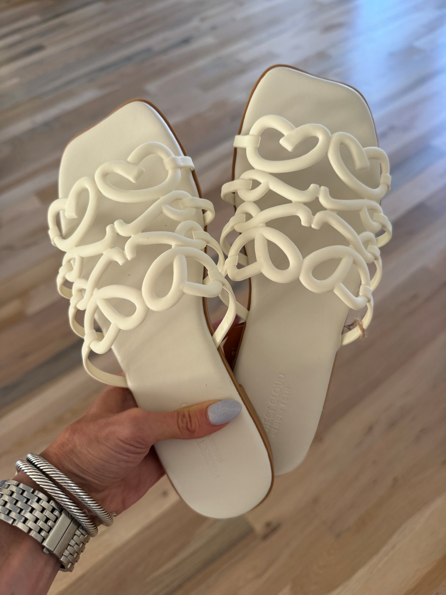 Amazon sandals that are super comfortable and look designer 

#LTKSeasonal #LTKOver40