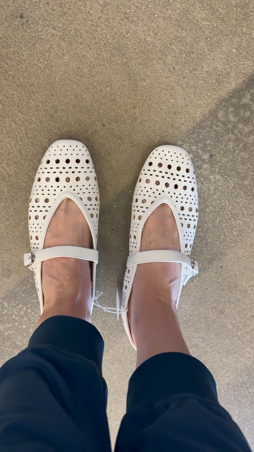 Cute ballet flats! 

#LTKootd #LTKSeasonal #LTKMidsize