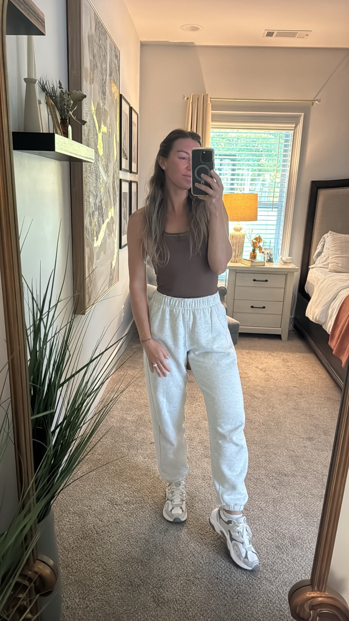 Always here for a comfy monochromatic #ootd 