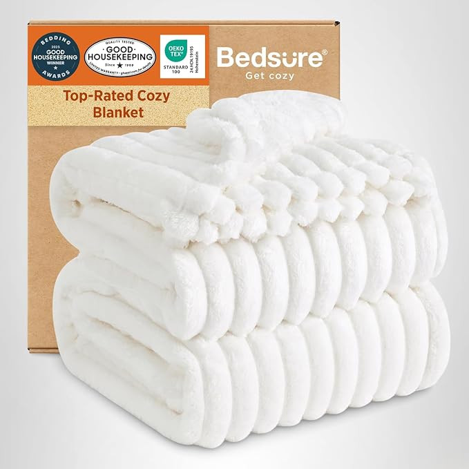 Bedsure GentleSoft White Throw Blanket for Couch - Birthday Gifts for Women Mom Her Girls, Cozy F... | Amazon (US)