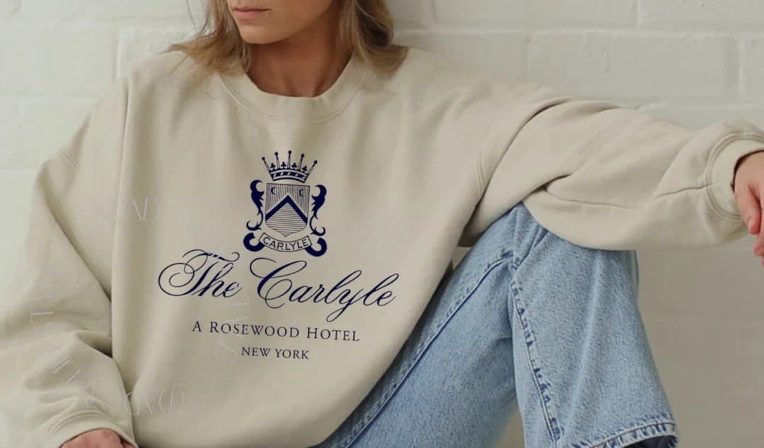 The Carlyle Hotel New York City Sweatshirt 90s Vintage Style - Etsy | Etsy (US)