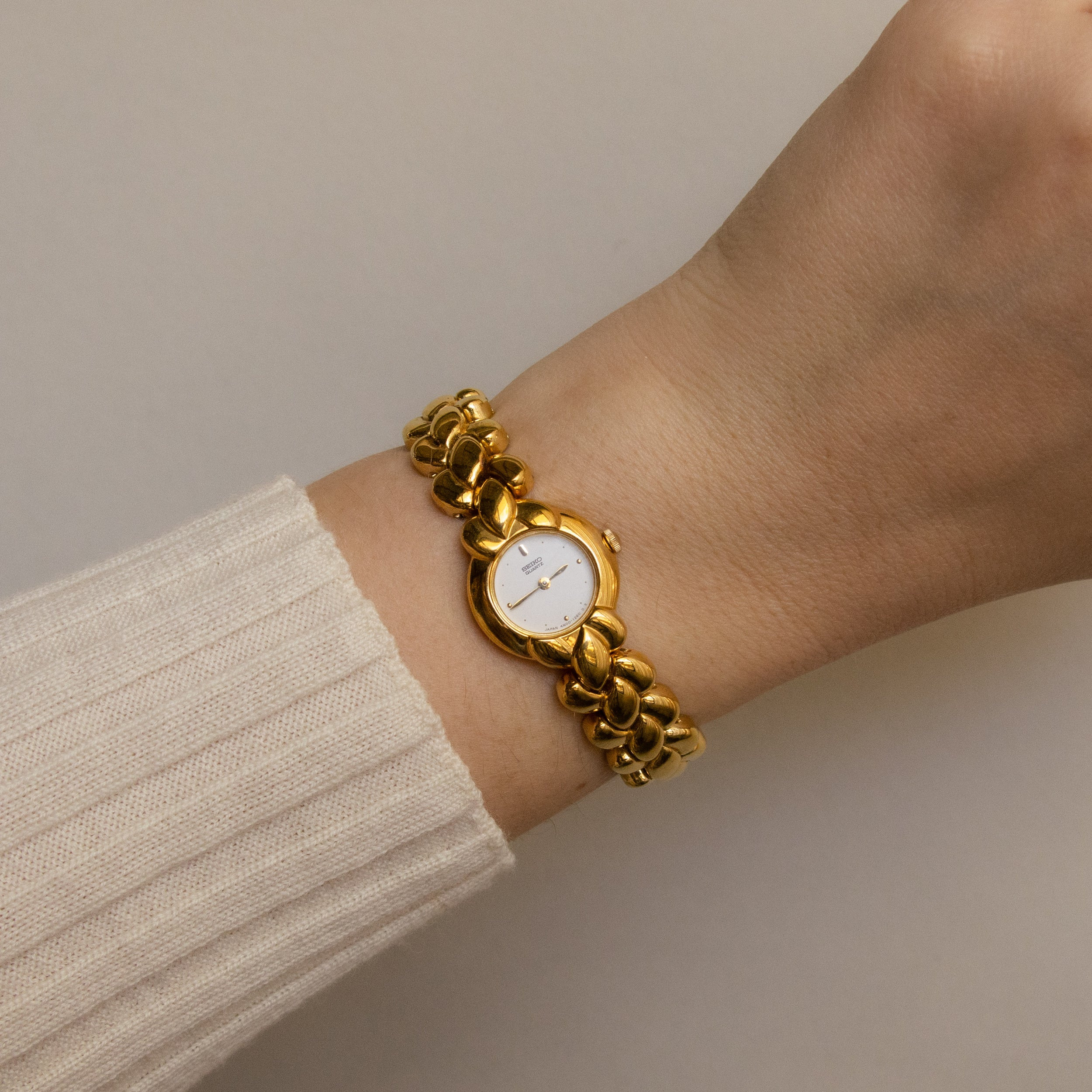 Vintage Seiko Tiny Round Gold Watch | Caitlyn Minimalist