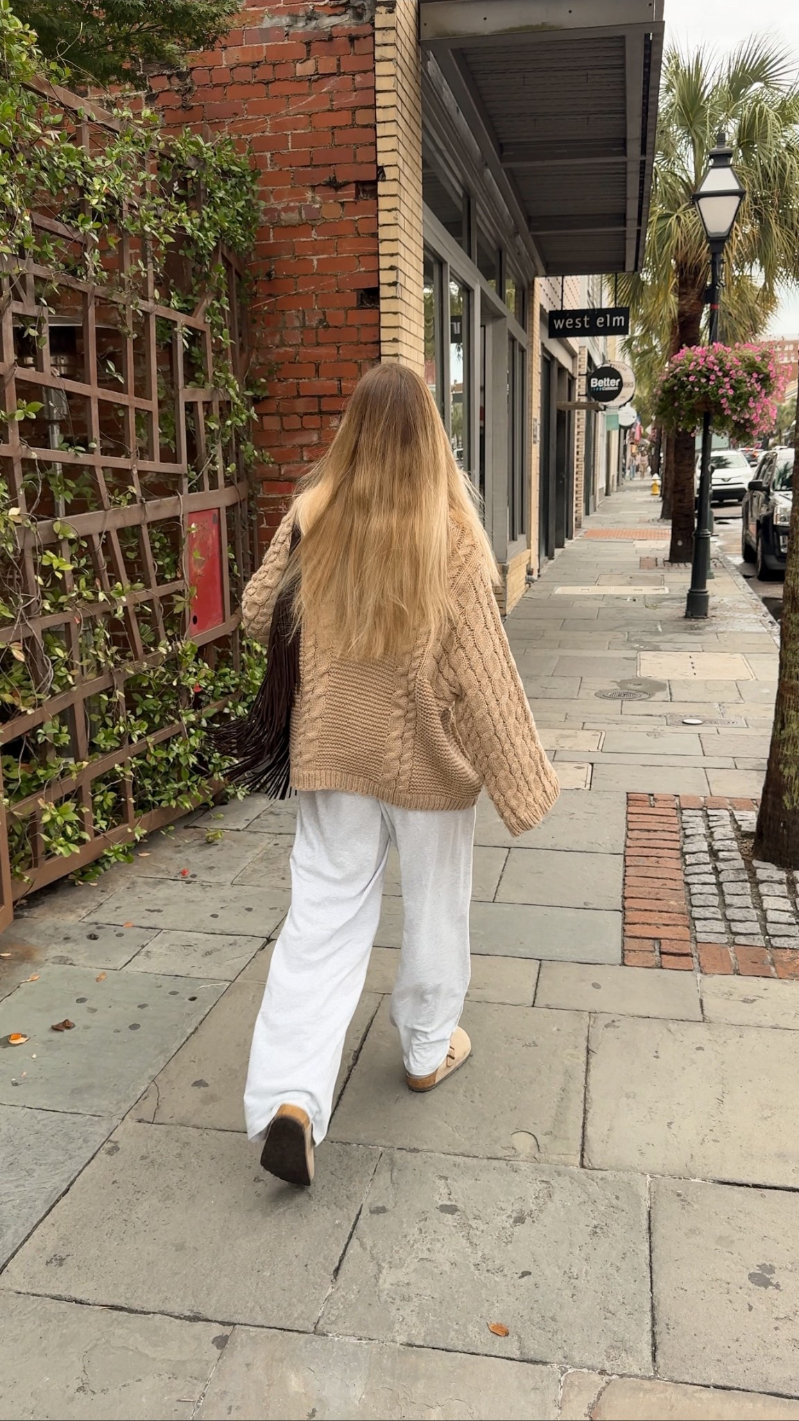 size up in sweater (i’m in a large) size small long in pants 

#LTKStyleTip #LTKFindsUnder50 #LTKSaleAlert