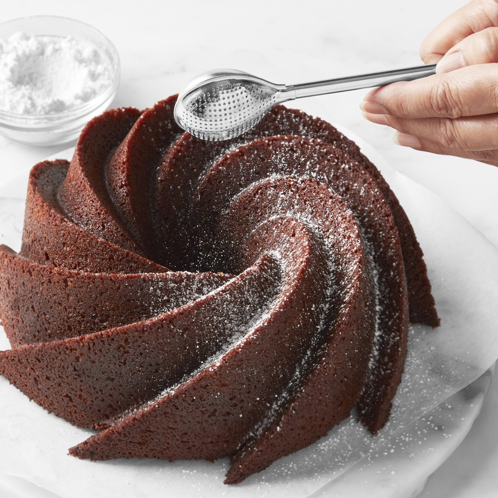 Williams Sonoma Soft Touch Baker's Dusting Wand | Williams-Sonoma