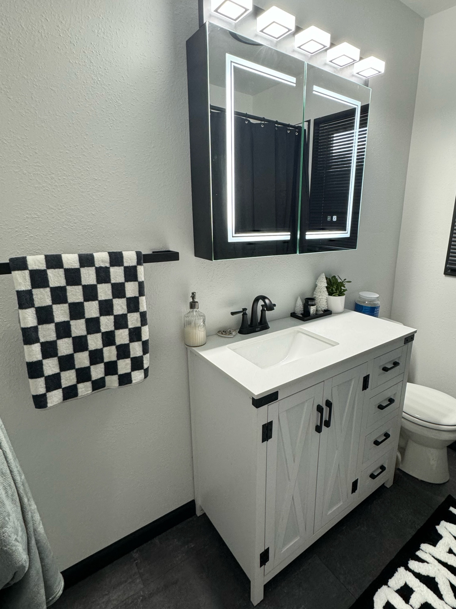 Bathroom towels #LTKhome #LTKhomedecor