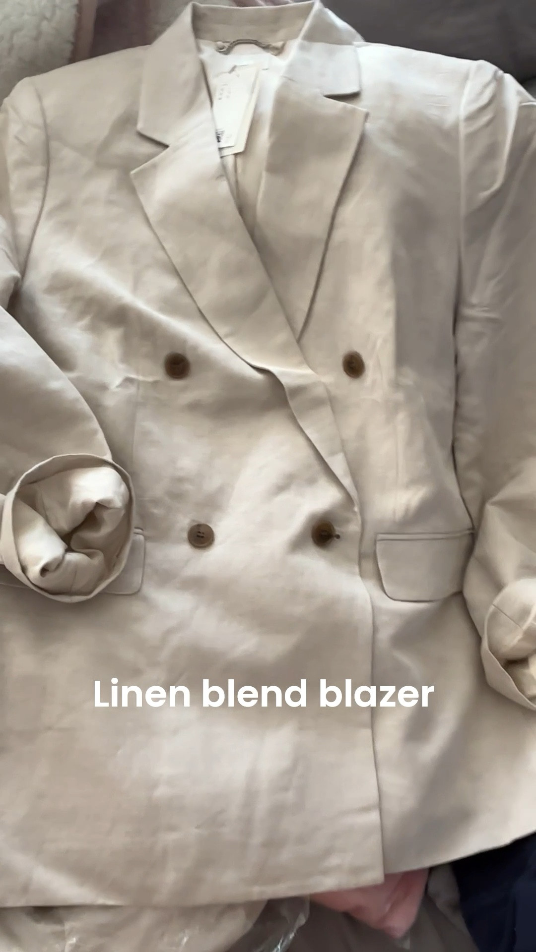 Linen blend blazer work outfit casual date night outfit spring outfit #LTKOver40 #style #spring #fashion #linen #blazer 

#LTKWorkwear #LTKootd #LTKgrwm