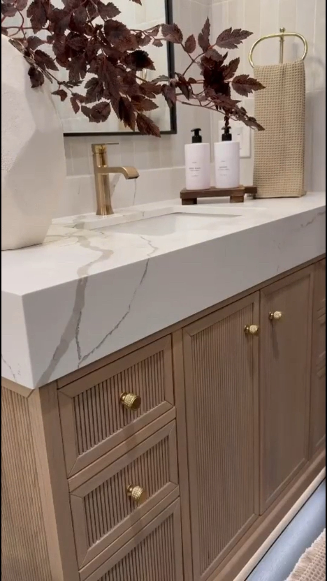 "Tired of applying stickers to your containers only to have them turn out crooked? 😆 Try this simple hack: flip the new sticker and align it with the existing sticker, then roll the container to apply it evenly. Voilà! Perfectly placed stickers every time! 


Here are my top picks for practical yet stylish bathroom essentials!

1.  Automatic Trash Can: This game-changing trash can is self-emptying, making bathroom cleanup a breeze.

2.  Designer Shower Soap Dispensers: Elevate your bathroom's aesthetic with these sleek, high-end looking dispensers.

3.  Versatile Suction Hooks: These hooks work wonders on glass, textured tile, and even come with 3M attachments for added security on rough surfaces.

4.  Hair Catcher: A must-have for avoiding clogged drains, this handy tool keeps your bathroom plumbing flowing freely.

5.  I'm loving the Nordic-style teak bath mats, which come in various sizes and finishes, including oiled. 

6. The acrylic bath tray is also stunning, with its clear design that adds a touch of minimalist chic. 

7. Waffle bath mats are another must-have - they're not only gorgeous, but also non-slip. 

8. And for a practical touch, a soap and lotion pedestal is a game-changer, keeping water spills and accumulation under control.

9. These finds combine functionality with style, making them perfect for a practical bathroom upgrade!


#LTKHome #LTKStyleTip #LTKSaleAlert"