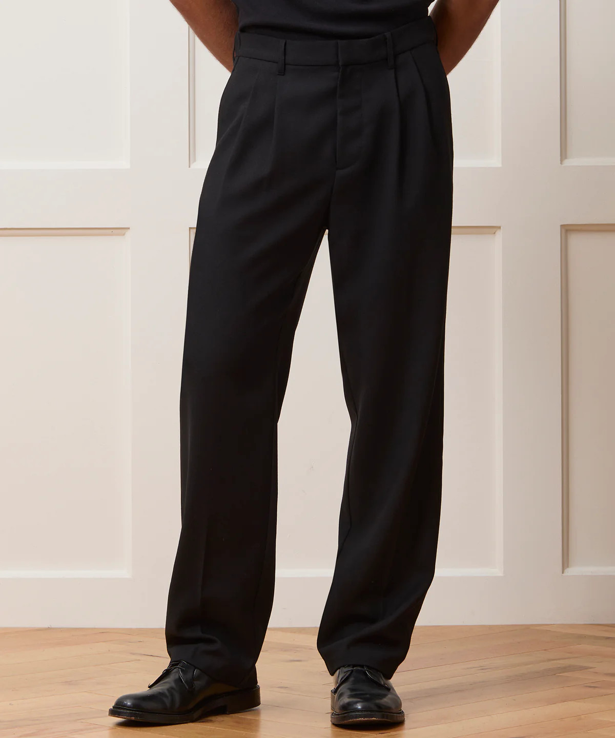 Relaxed Italian Wool Crepe Trouser | Todd Snyder