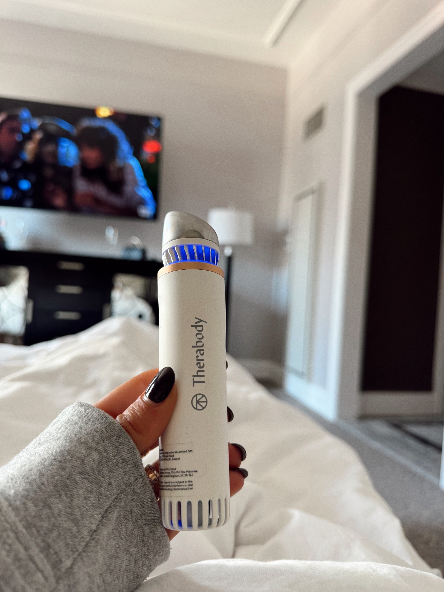 Our favorite depuffing wand is part of the Bluemercury sale!

#LTKSaleAlert