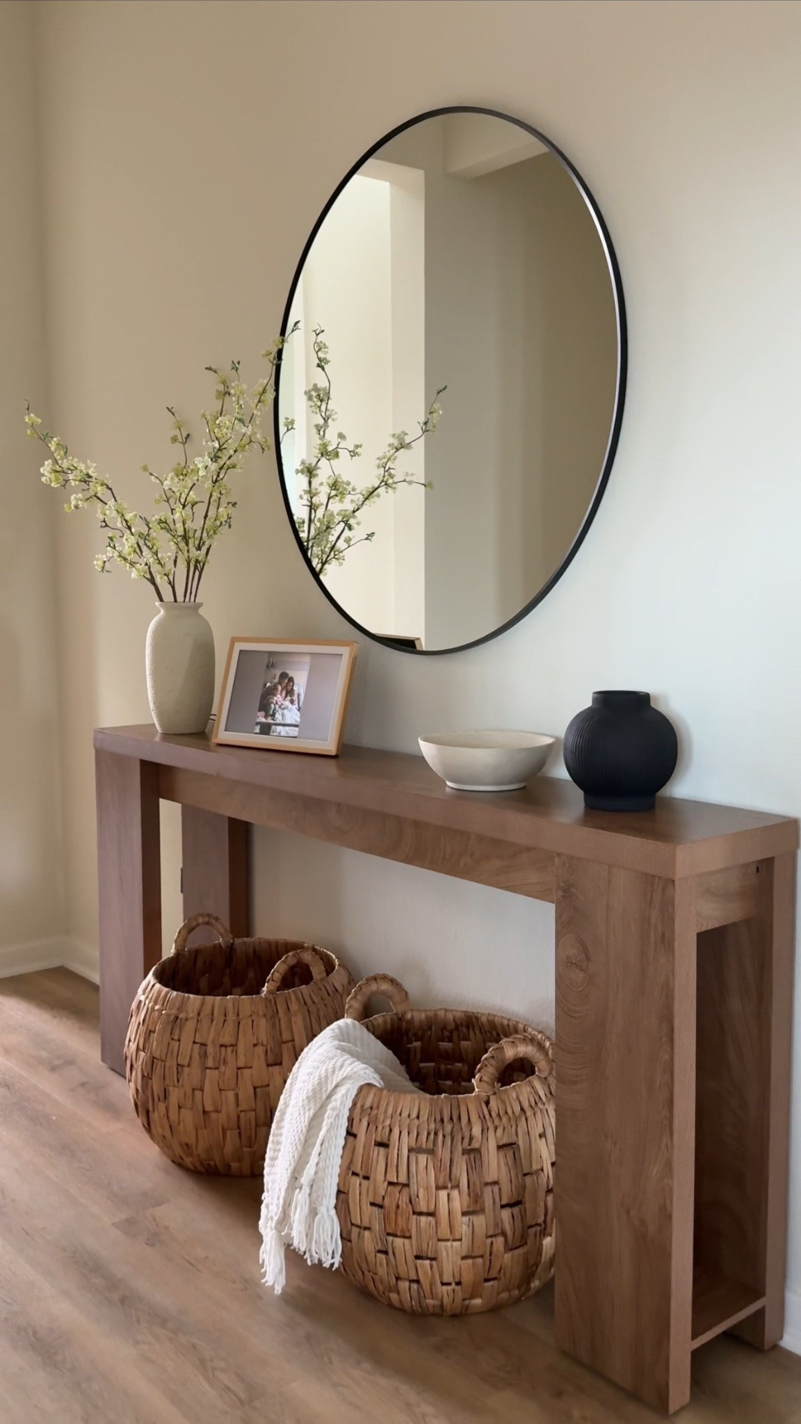 Entry console table styling 

#LTKSaleAlert #LTKHome