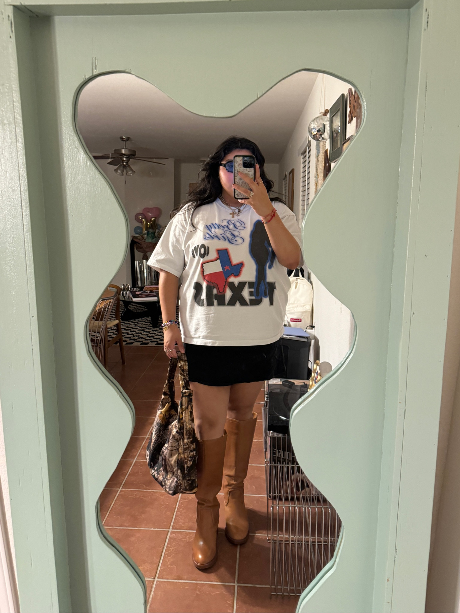 pretty girls love tx 

#LTKStyleTip #LTKPlusSize
