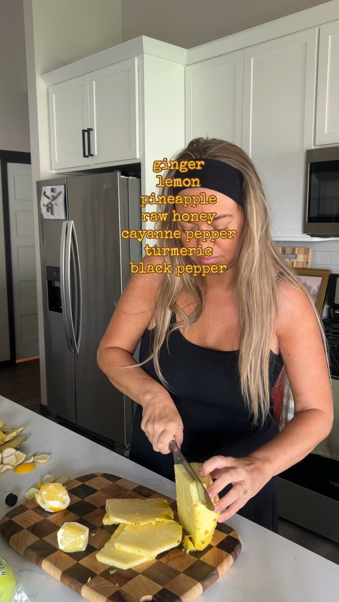 #juicer #wellnessshots #tumeric #ginger #lemon #detox 