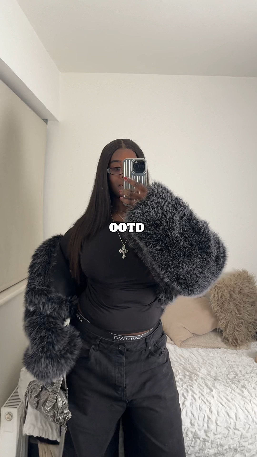 Coat product code from asos 140137408 fur coat 

#LTKuk #LTKstyletip #LTKwinter
