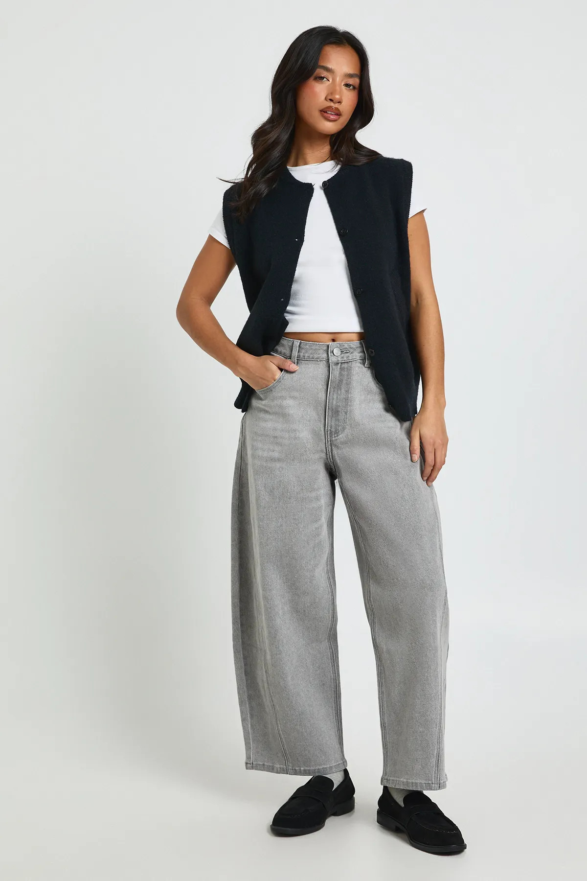 The Petite Mid Waist Barrel Jean | Boohoo.com (UK & IE)