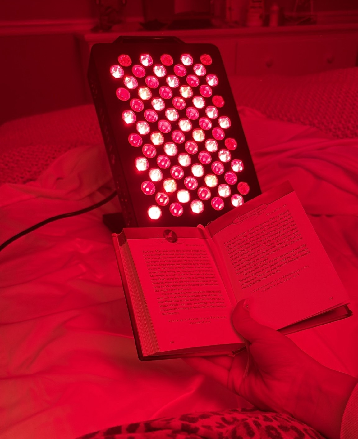 Red light + Jesus❤️

#LTKBeauty