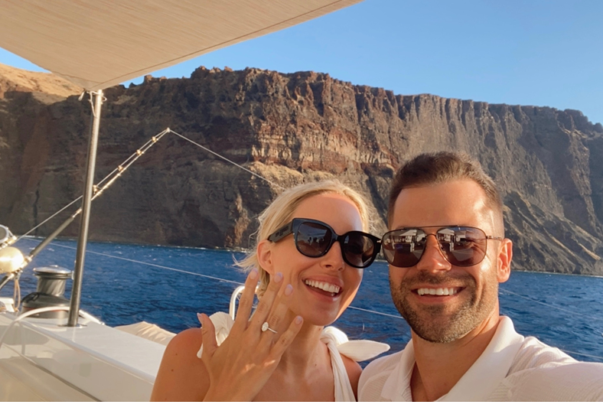 ENGAGED 💍😍 #hawaii #travel #couple #amazon

#LTKswim #LTKwedding #LTKunder100