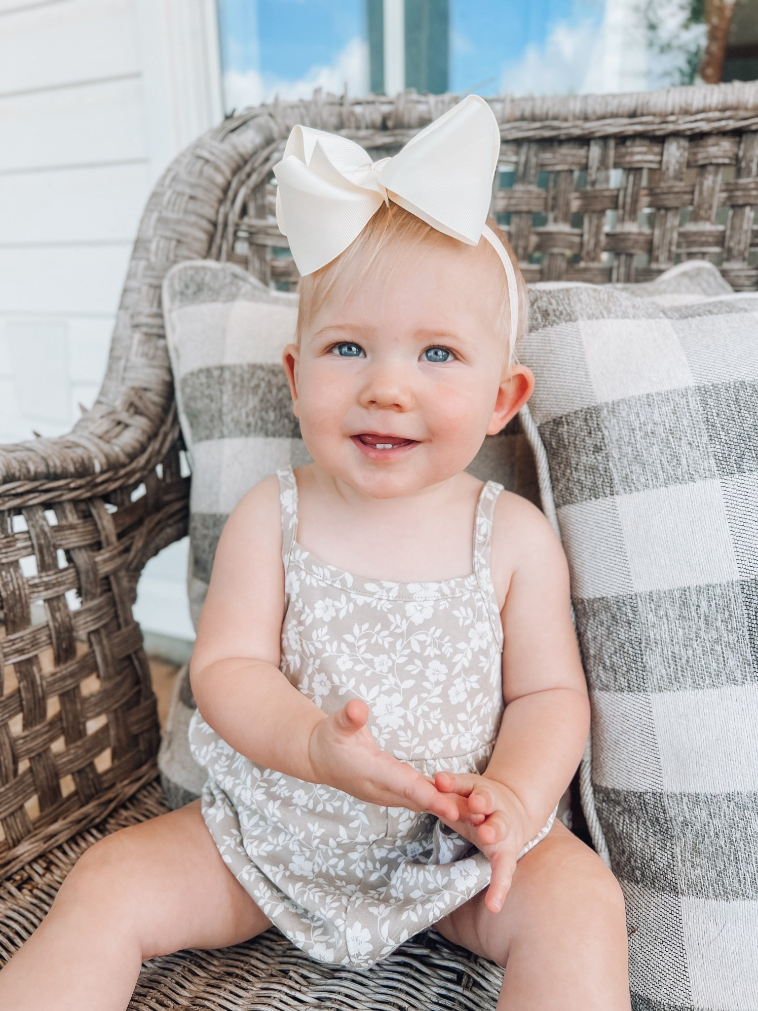 Soft, sustainable, and SO cute 🤍 

Wyatt is living her best cozy life in this adorable outfit from Colored Organics — one of my favorite brands for organic baby clothes! Their pieces are made with 100% organic cotton, which is gentle on sensitive skin and perfect for everyday wear.

If you’re looking for non-toxic baby clothing, eco-friendly baby outfits, or just high-quality baby basics that actually last, you’ll love Colored Organics. The fit is true to size, and the quality is unmatched 🙌🏼

#LTKbaby #LTKfamily #ColoredOrganics #organicbabyclothes #sustainablebabyclothes #babyootd #babyfashion #babyoutfitideas #momstyle #babywardrobe #babystyleinspo

#LTKKids #LTKBaby