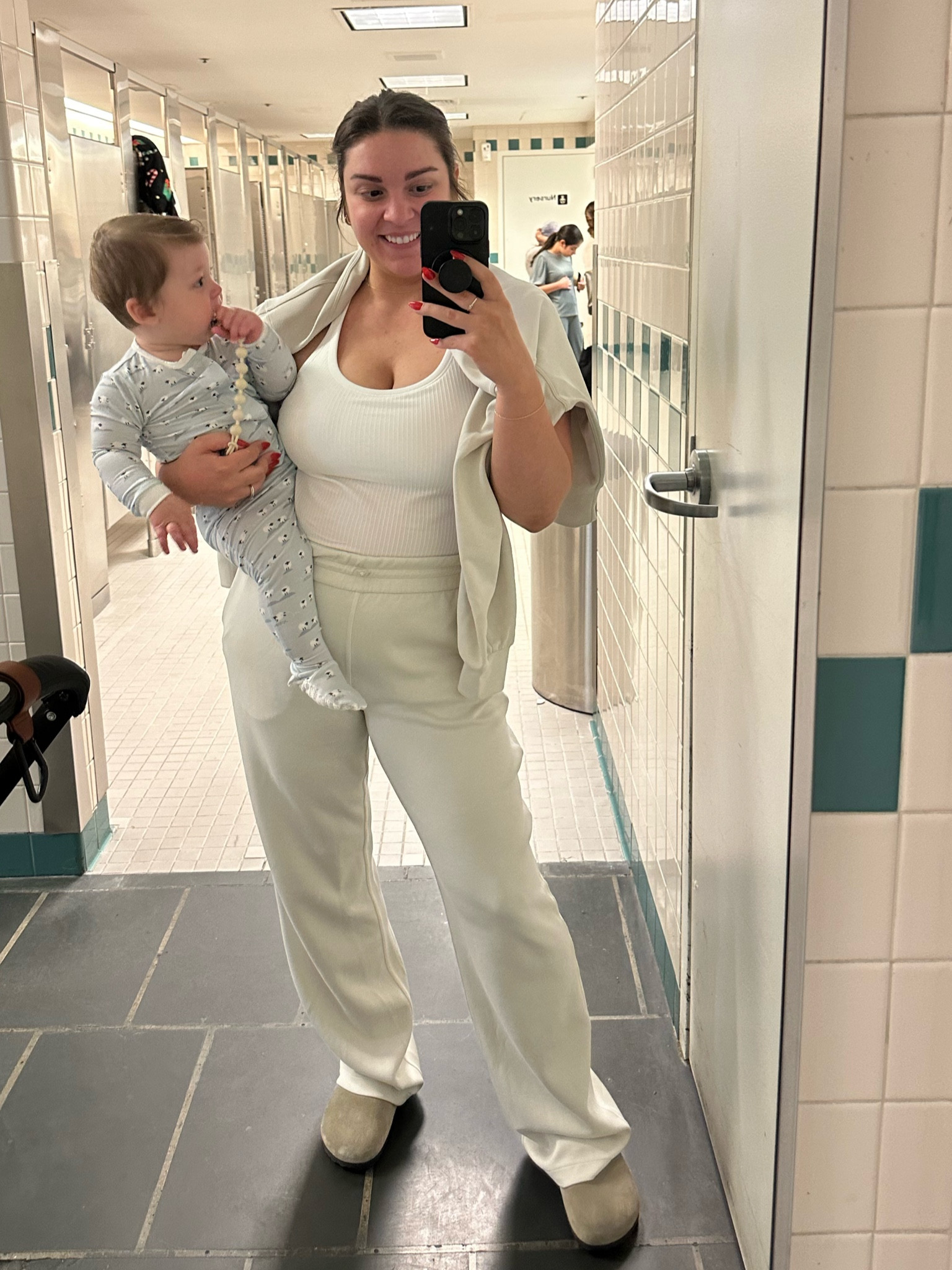 Honestly the best airport outfits I could’ve picked. 

#LTKActive #LTKTravel #LTKBaby