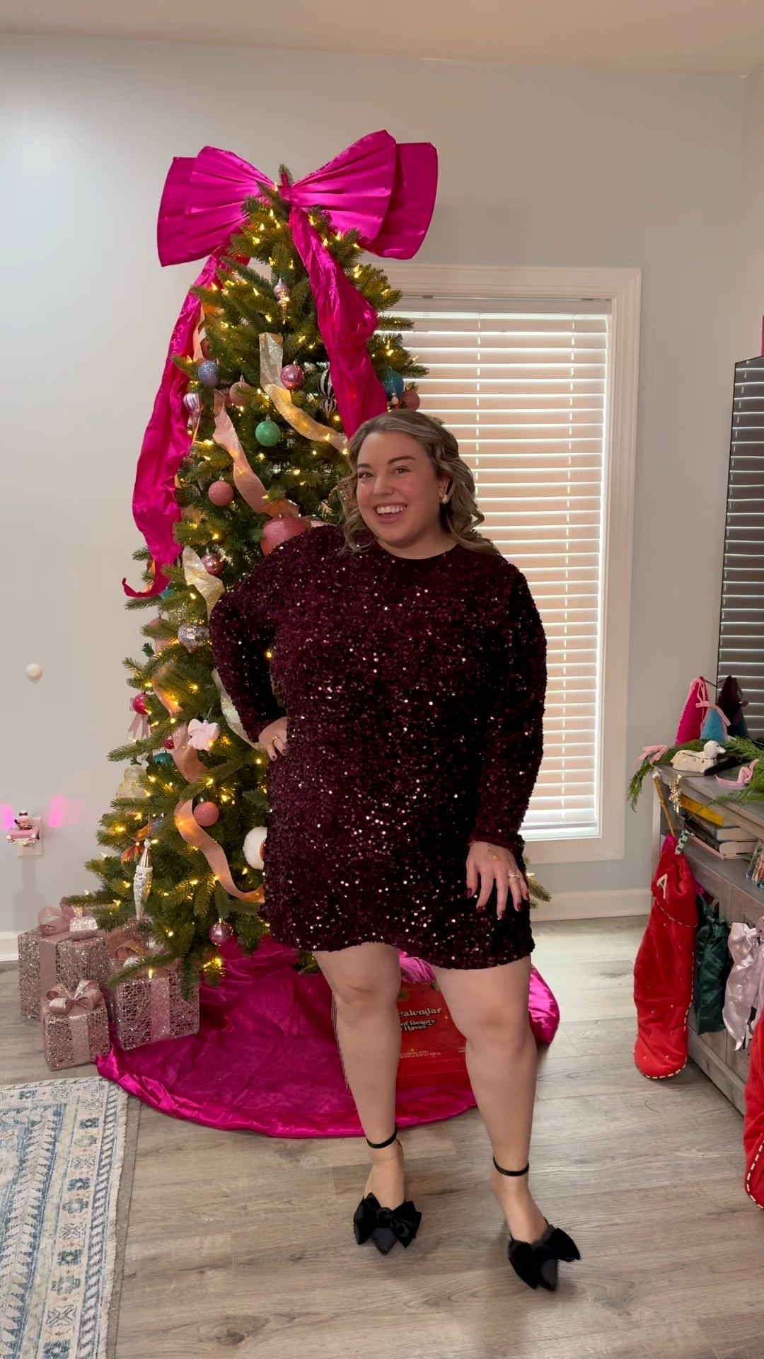 ✨ Favorite Festive Fits ✨

Give me sequins, give me bows! 🎀 These brands are knocking it out of the park with their holiday outfits. Linking it all up for you 🫶🏼

✨ XXL in the first session @hm dress
✨ 20/22 in the @ullapopkenusa sweater & skirt - code OLIVIAULLA
✨ 2X in the plaid @riterashop dress - code OLIVIA15
✨ 2X in the @targetstyle top & skirt
✨ XXL in the @hm bow dress 



#LTKPlusSize #LTKHoliday #LTKSaleAlert
