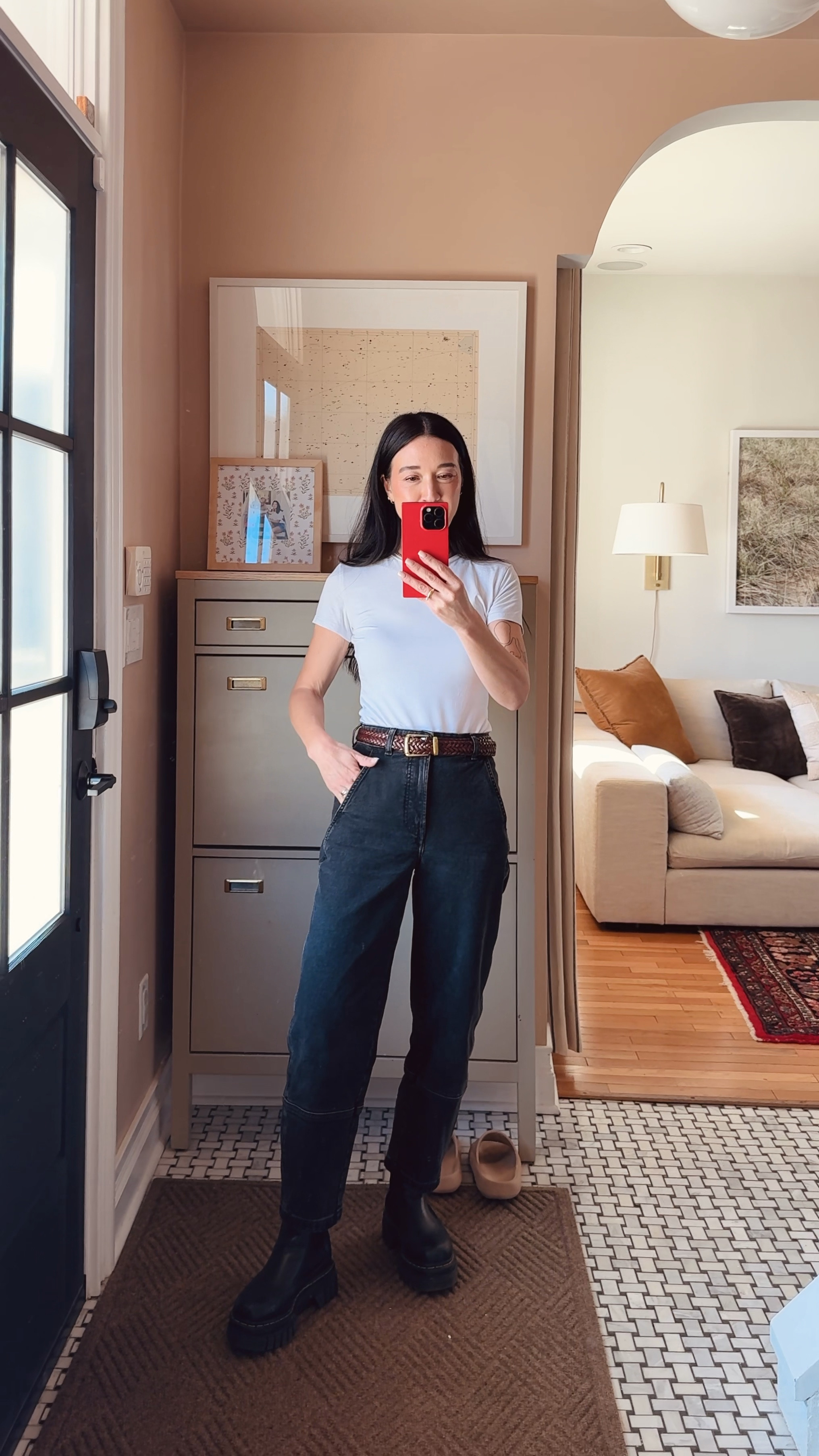 Brown belt with washed black barrel jeans, white tee and docs!



#LTKPetite #LTKOver40 #LTKStyleTip