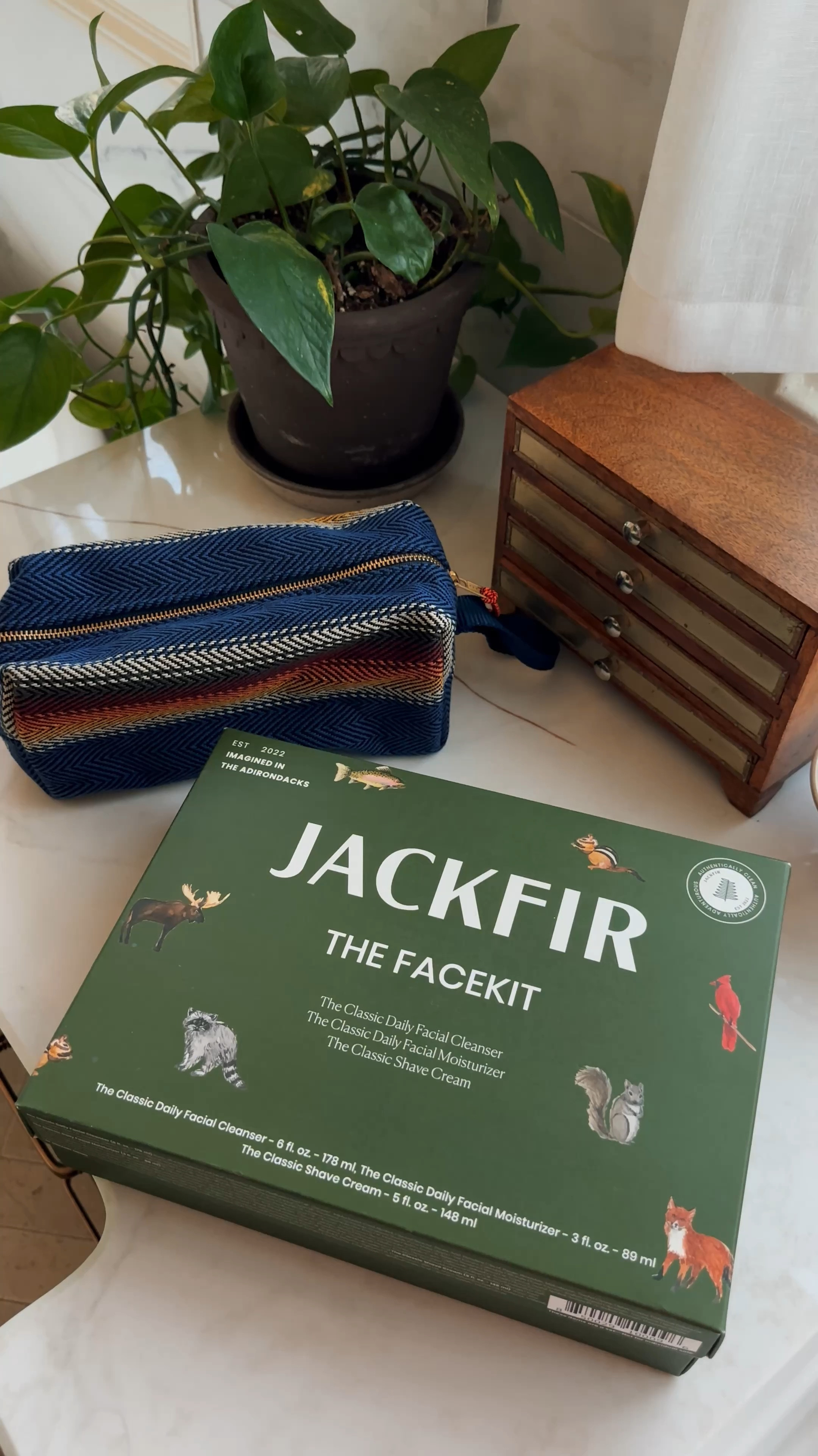 Great gift set for the men in your life. The smell is💯

#LTKHoliday #LTKMens #LTKGiftGuide