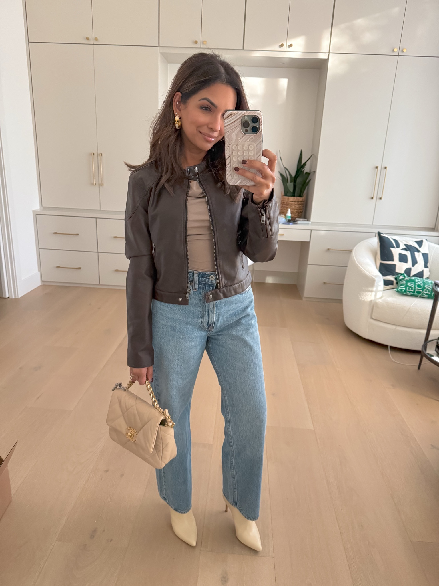 I love this fall jacket! Such a flattering fit & the price point is 👌🏽 Wearing my true size XS, 25 short length in denim medium wash 

#LTKFindsUnder100 #LTKSeasonal #LTKStyleTip