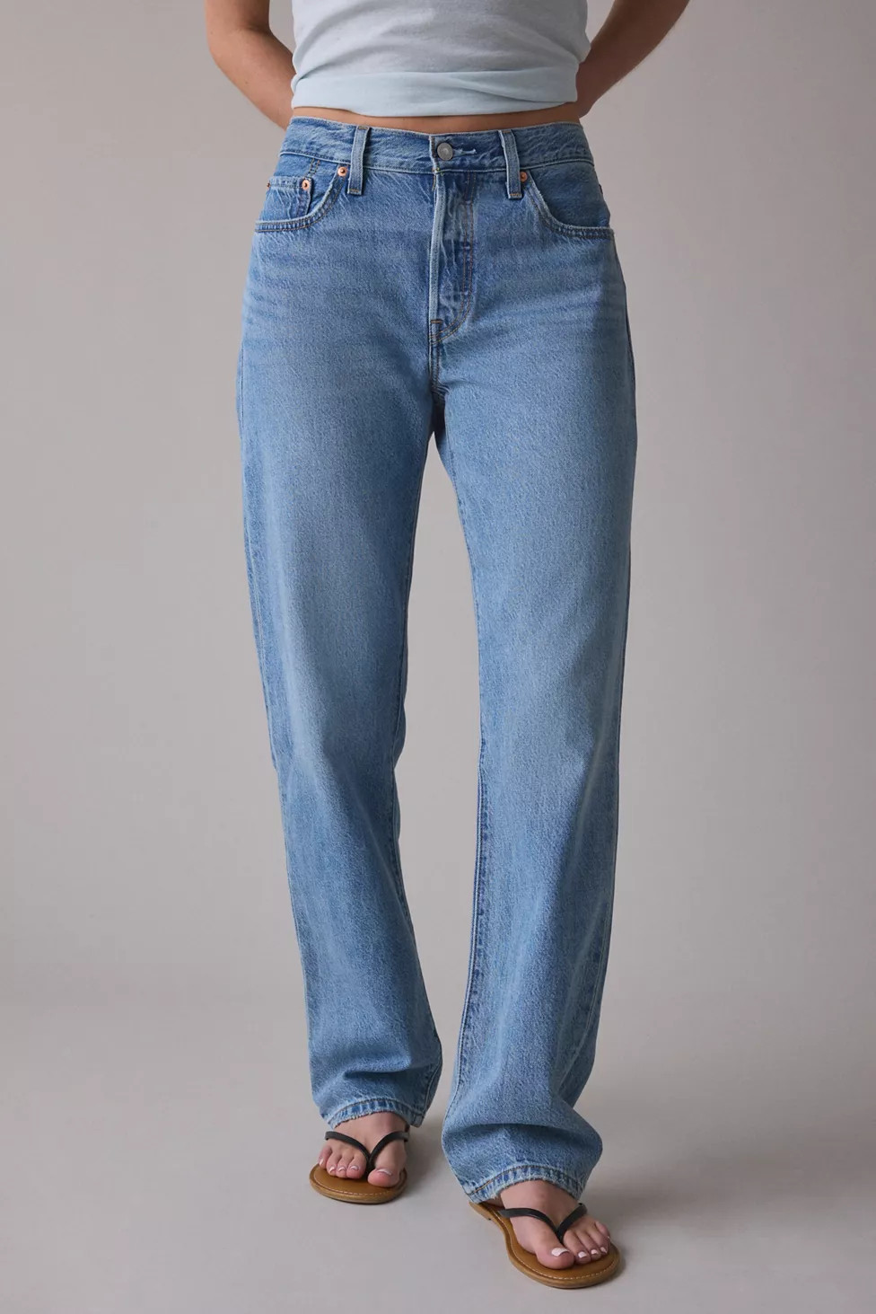 Levi’s® 501 '90s Lightweight Mid-Rise Straight Jeans | Urban Outfitters (US and RoW)
