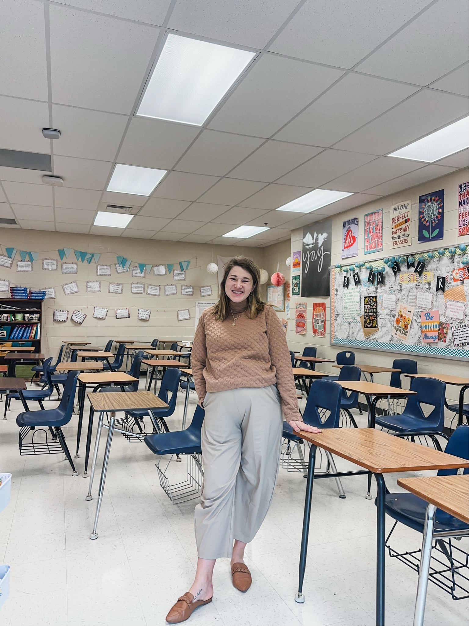 Bump friendly teacher outfit! 30 weeks pregnant and these high waisted sleek tech Old Navy ankle barrel pants are SO comfy for a teacher outfit! And currently on sale! Sized up for bump! 

#LTKWorkwear #LTKSaleAlert #LTKBump